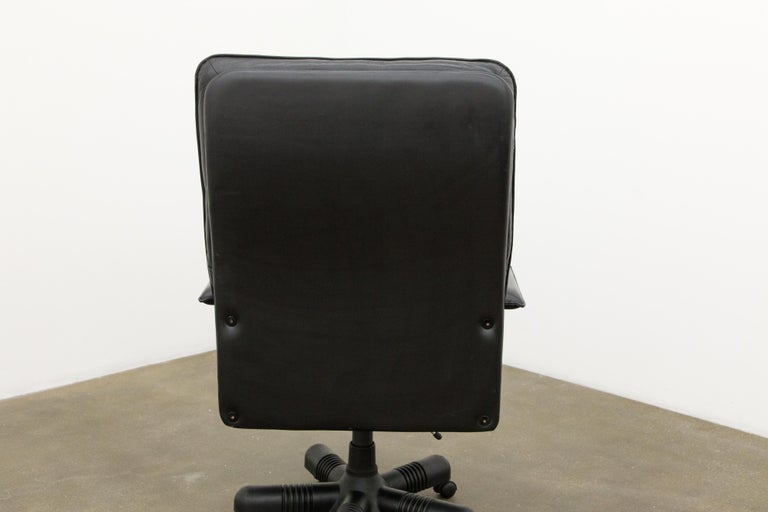 'Big' by Guido Faleschini for Mariani Executive Leather Desk Chair 1980s, Signed In Good Condition For Sale In Los Angeles, CA