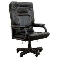 Chaise de bureau « Big » de Guido Faleschini pour Mariani Executive Leather des années 1980, signée