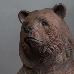 Grande sculpture en bois sculpté, ours debout.
