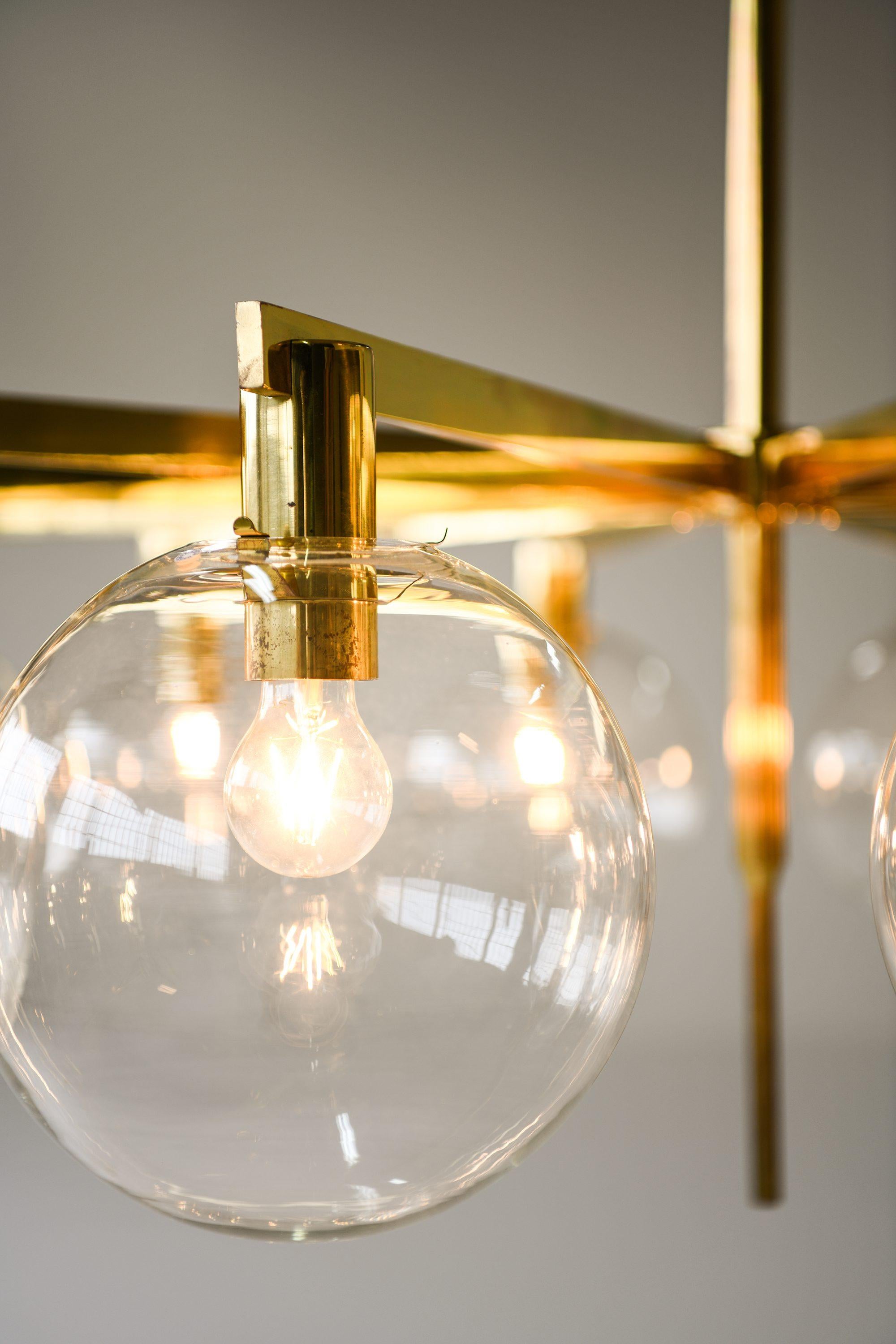 Grande lampada da soffitto in ottone e vetro trasparente originale di Hans-Agne Jakobsson, anni '50 in vendita 4