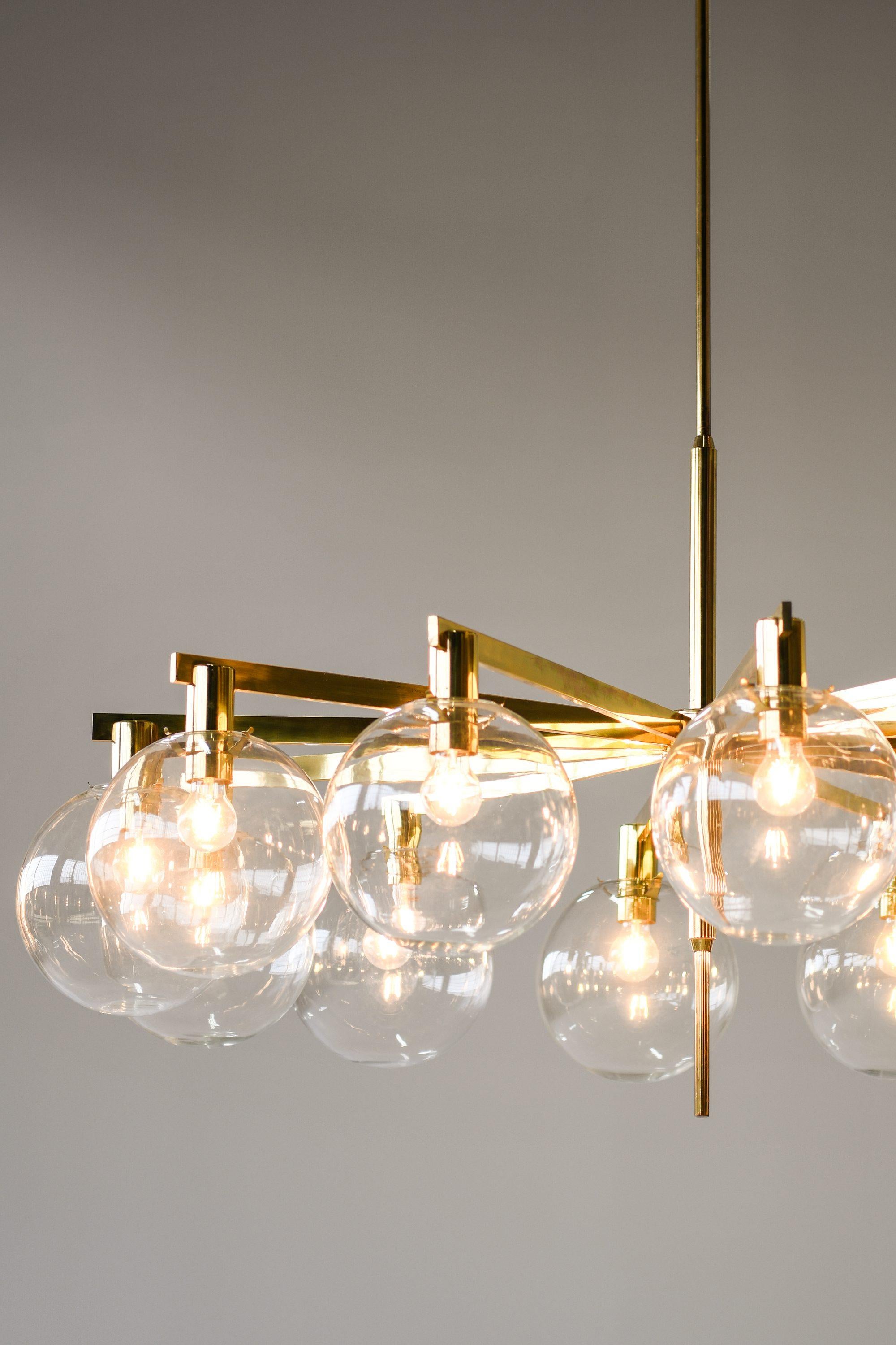 Grande lampada da soffitto in ottone e vetro trasparente originale di Hans-Agne Jakobsson, anni '50 in vendita 1