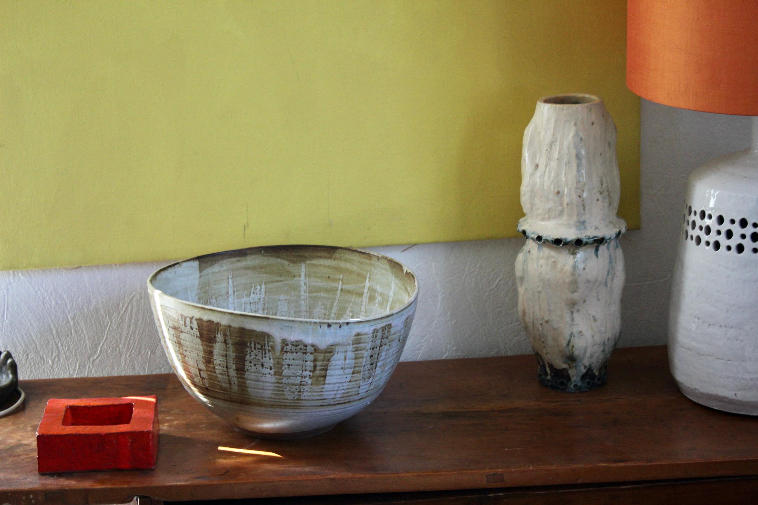 Gran cuenco decorativo de cerámica