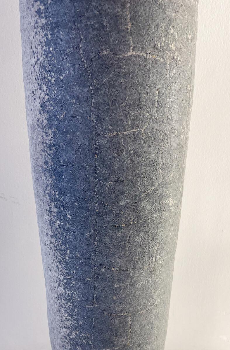 Große Keramikvase aus Mobach, 1950, Utrecht, Niederlande

Anlässlich des hundertjährigen Bestehens von Mobach Ceramics im Jahr 1995 wurde 1994 die Stiftung Mobach Ceramics Collection'S gegründet.
Ziel der Stiftung ist es, die Keramiksammlung von