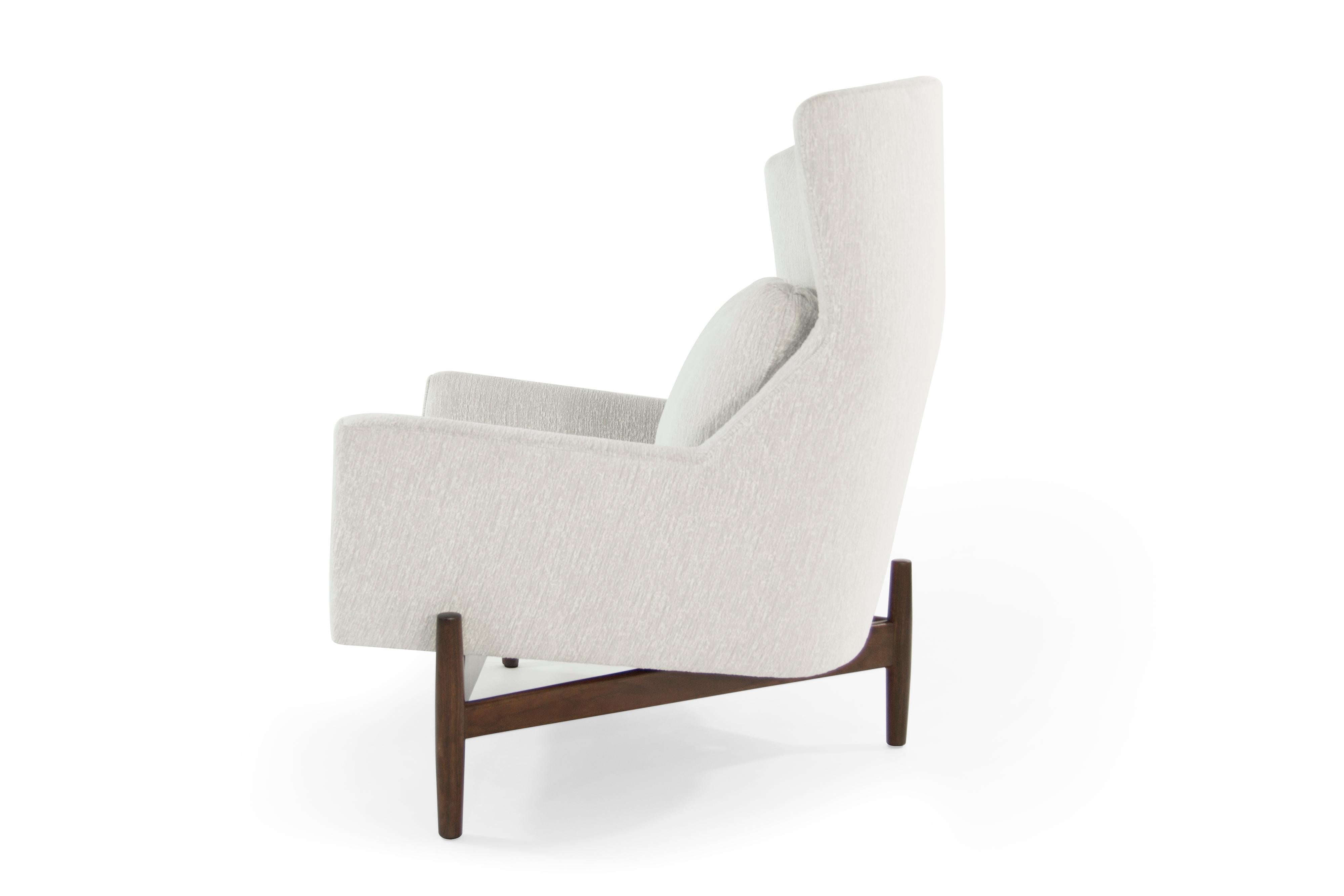 Mid-Century Modern Big Chair by Jens Risom in Chenille