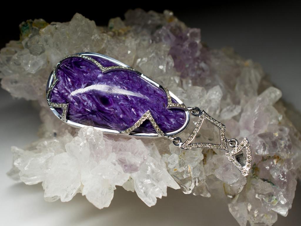 Artisan Big Charoite Diamond Gold Pendant Iris Purple Gemstones Swirling Pattern For Sale