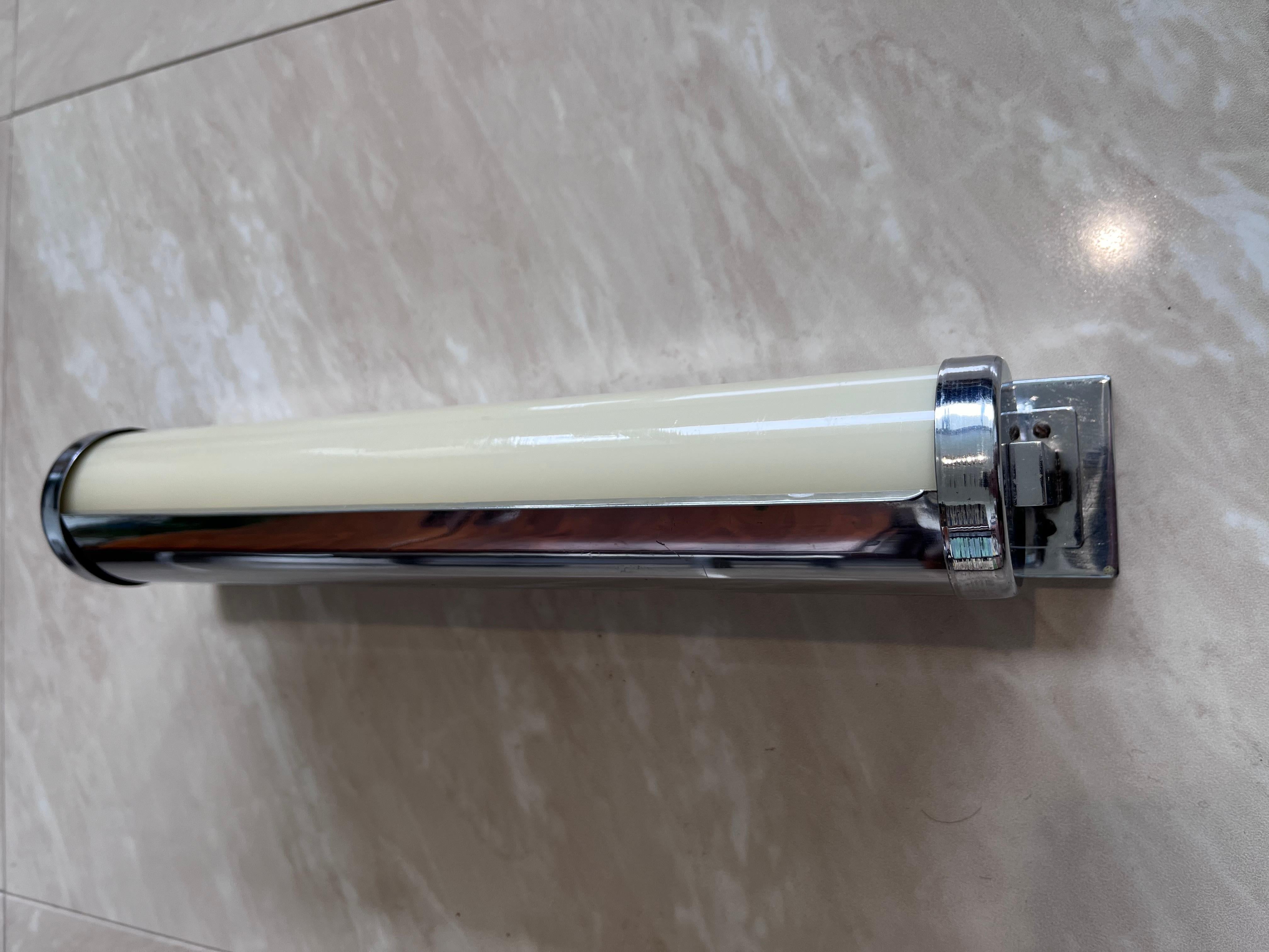 Grande lampe murale Bauhaus/fonctionnelle chromée avec abat-jour, années 1930 en vente 1