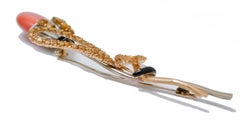 Corallo grande, onice, topazi, diamanti, oro rosa 14 carati e oro bianco  Spilla.