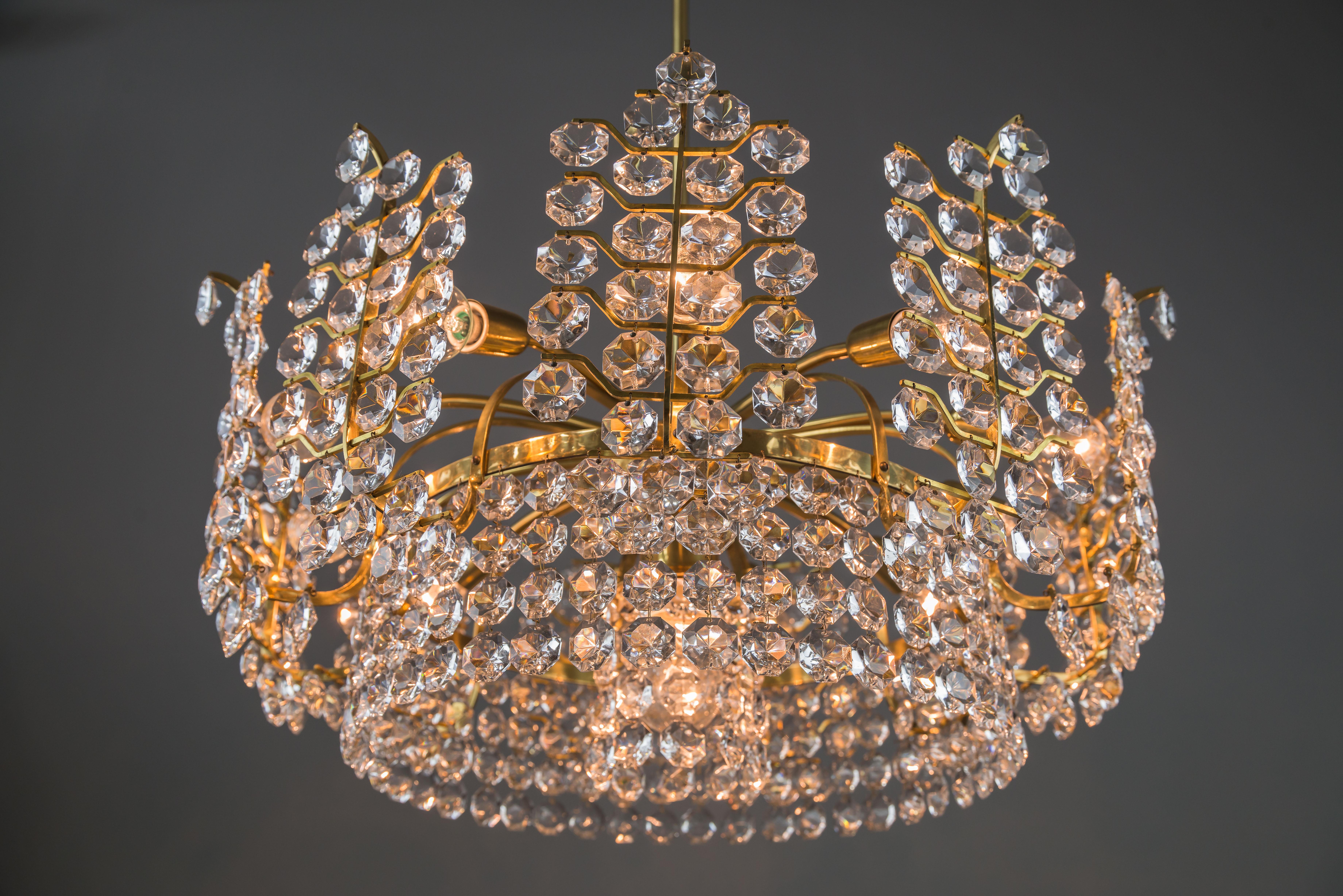 Big Crystal Glass Bakalowits Chandelier, Vienna, 1950s For Sale 6