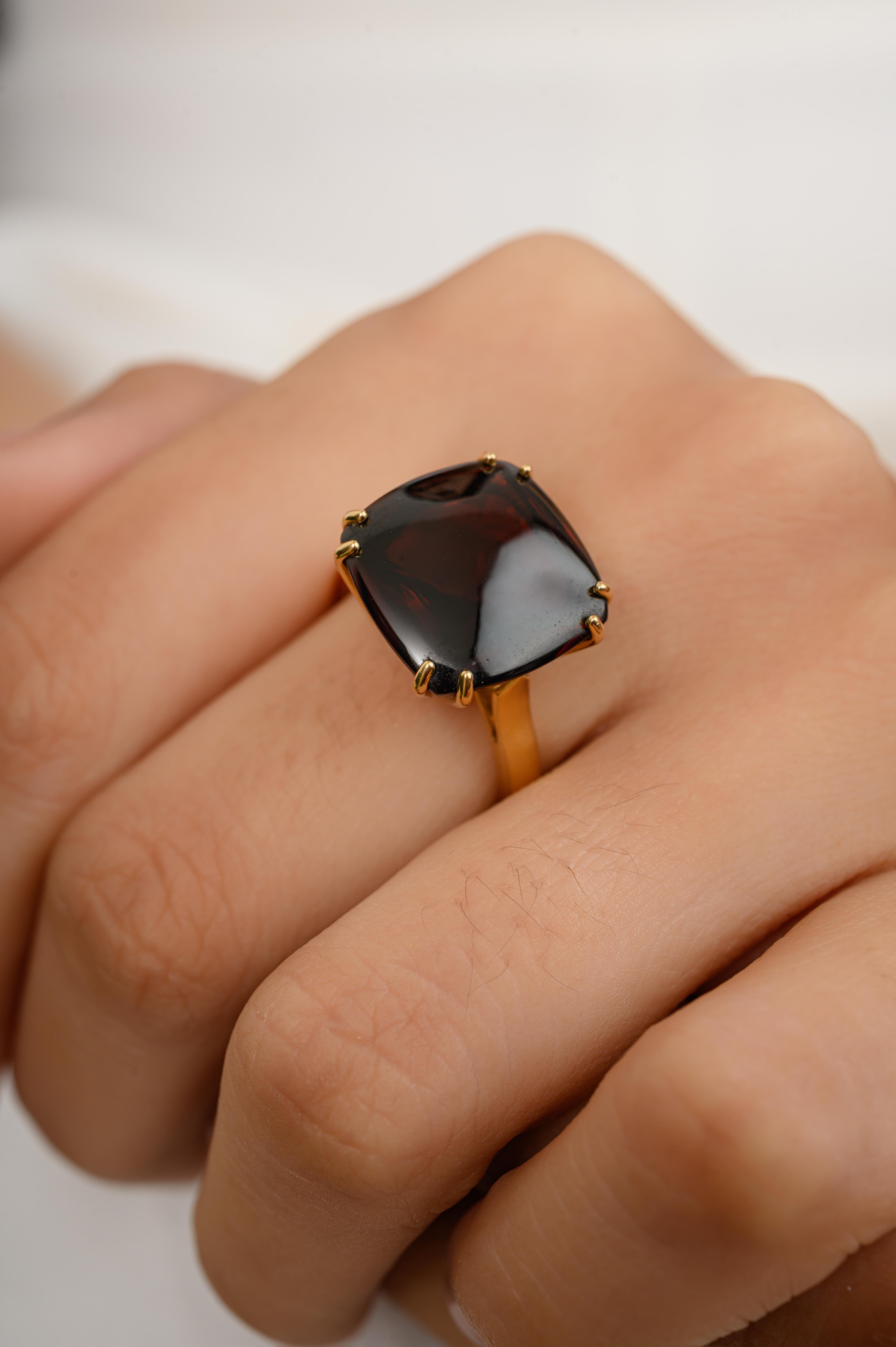 En vente :  Bague cocktail solitaire en or jaune 18 carats avec gros grenat taille coussin 13,91 carats 4