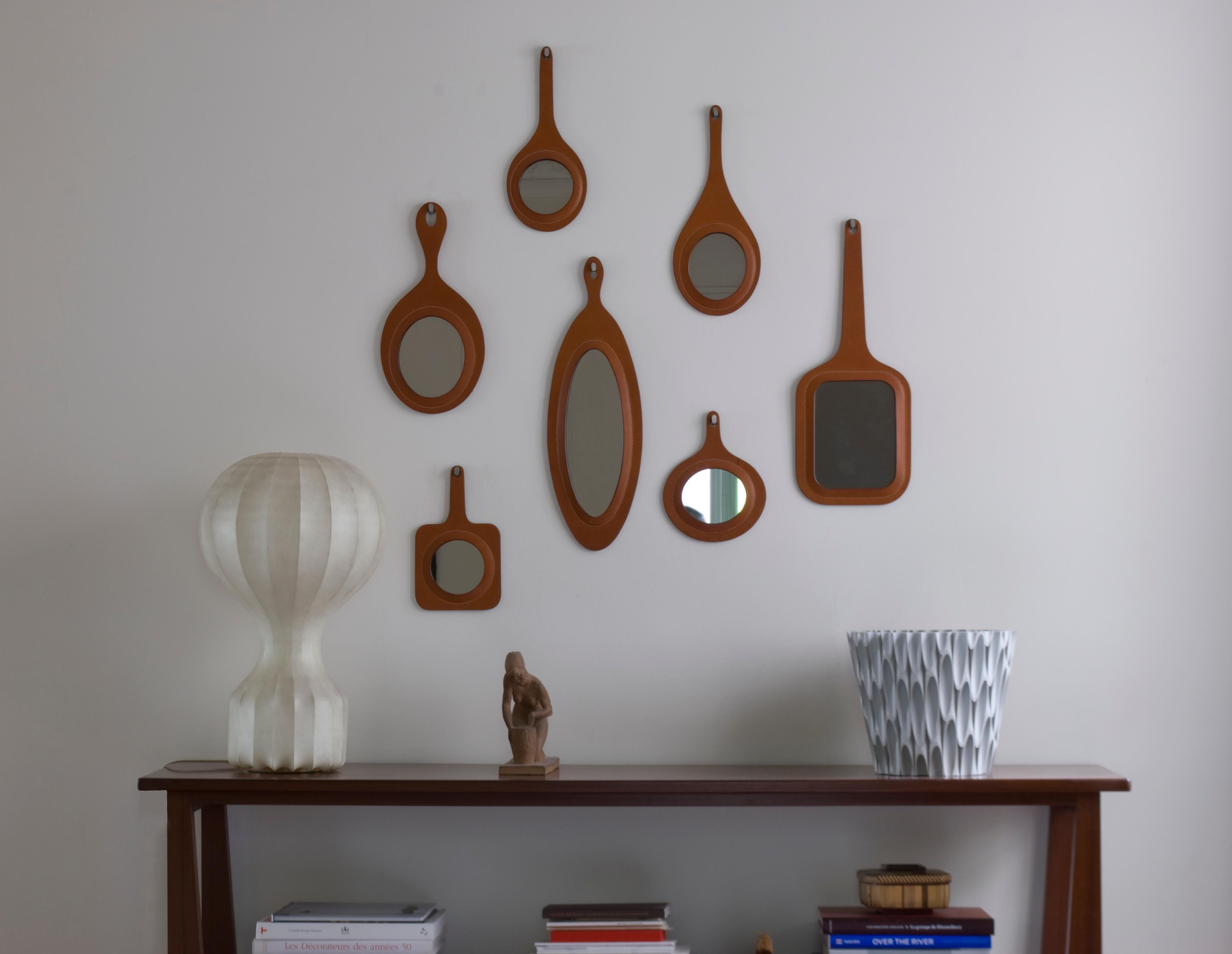 XXI secolo e contemporaneo Specchio da parete Big Day con gancio in acciaio inossidabile di Oscar Maschera in vendita