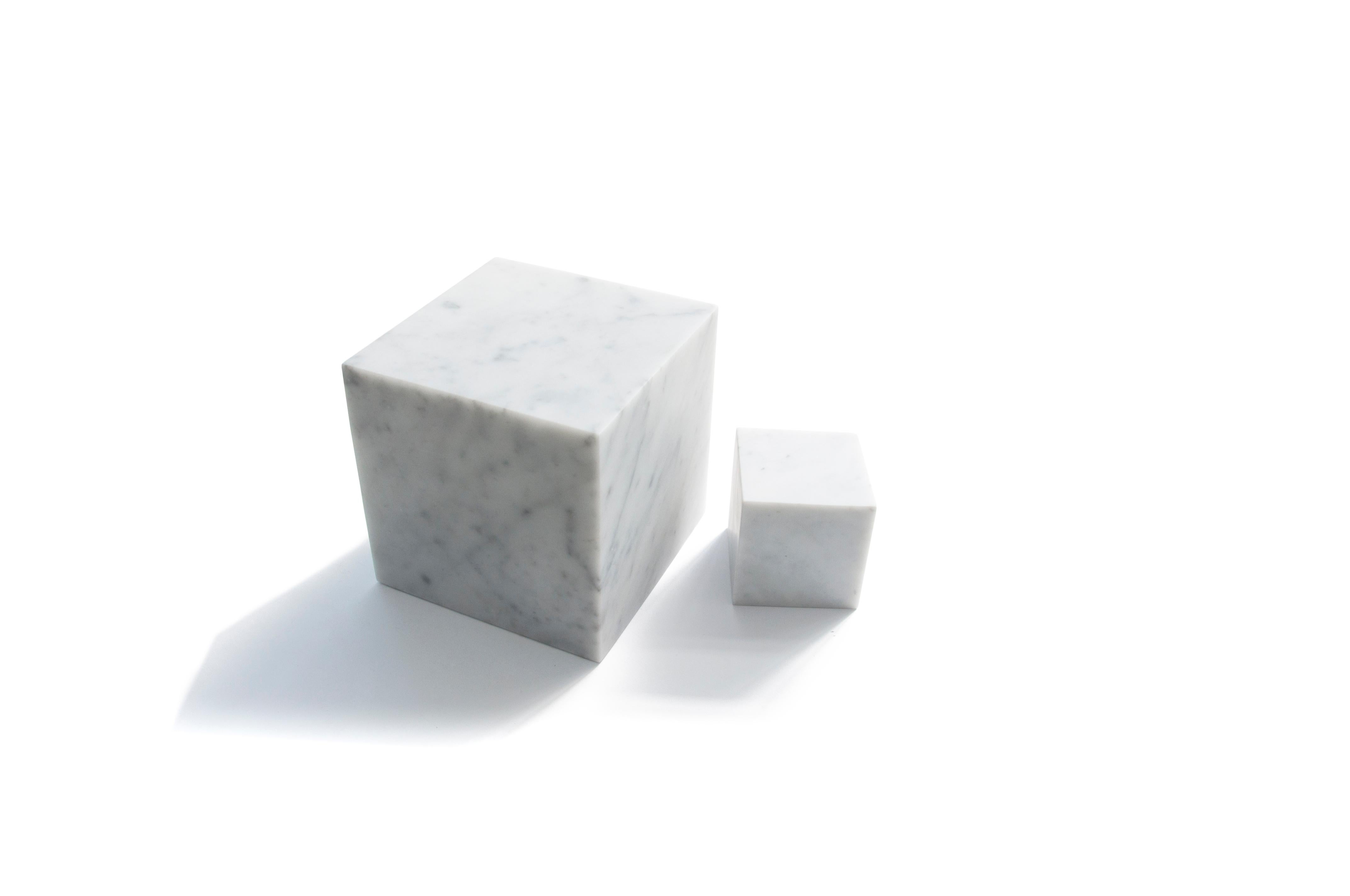 Contemporary Handmade Big Decorative Paperweight Cube in Satin White Carrara Marble For Sale