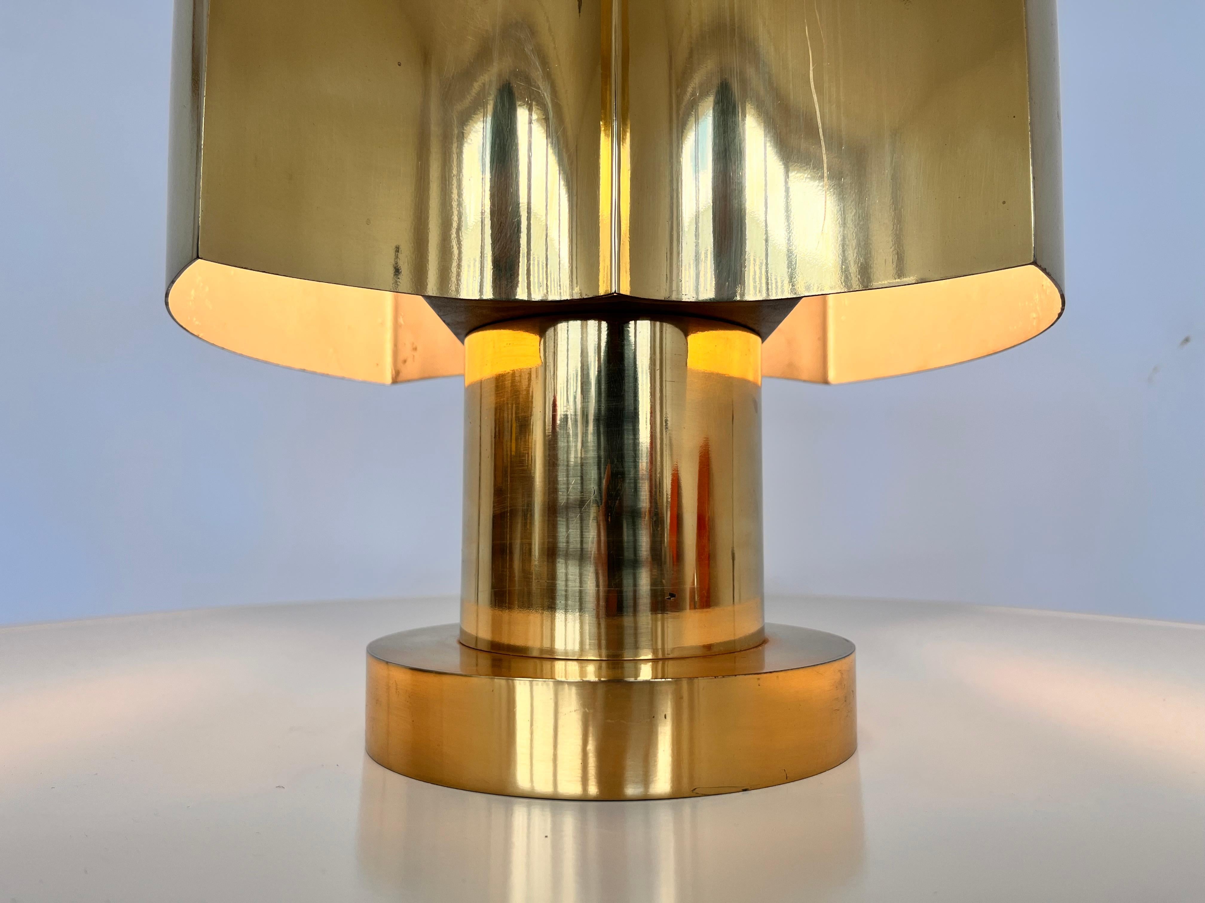 BIG design brass Table Lamp - Czechoslovakia, 1980s In Good Condition For Sale In Praha, CZ