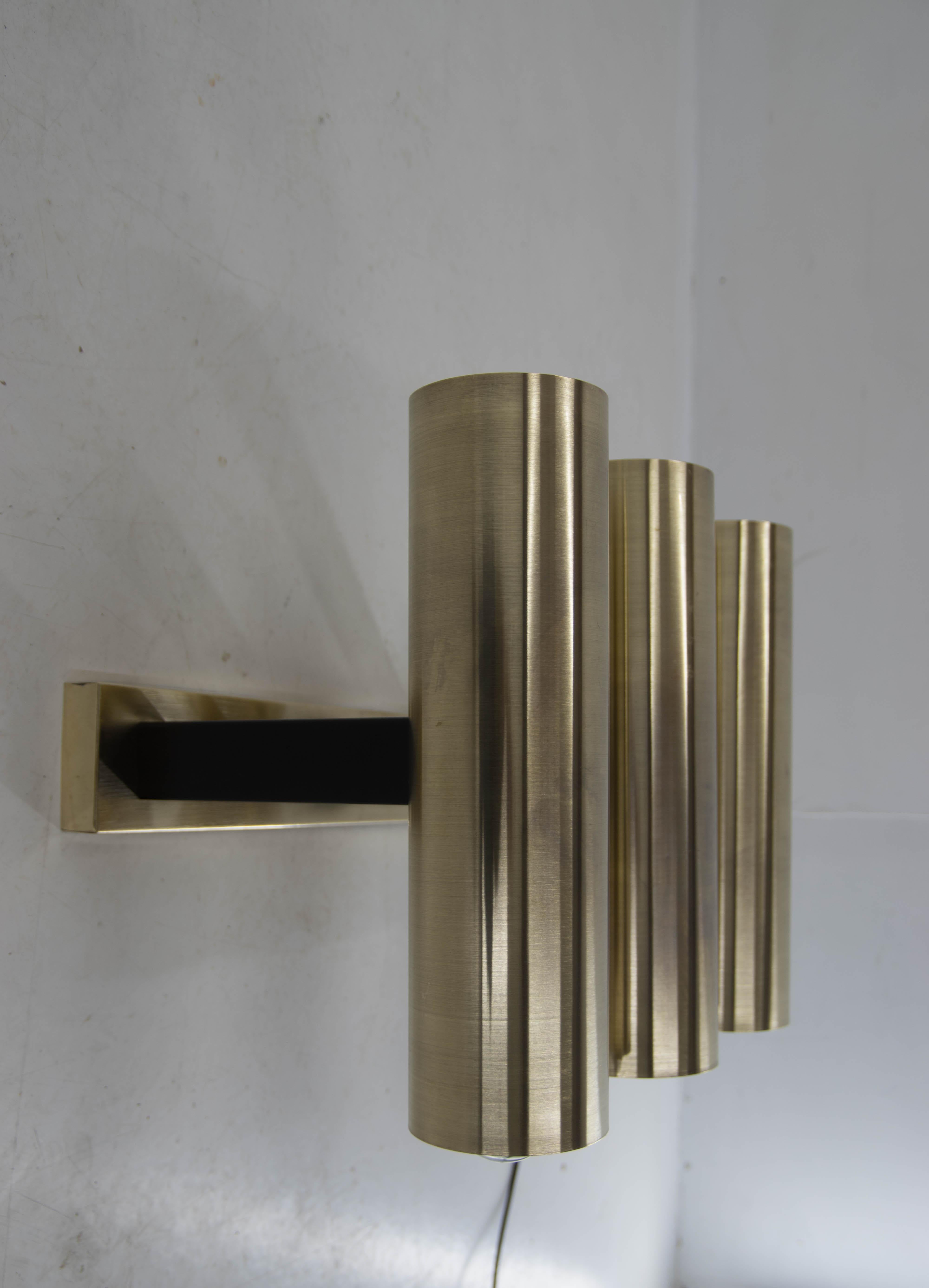Big Design Brass Wall Lamp, 1970s, Up to Four Items For Sale 4