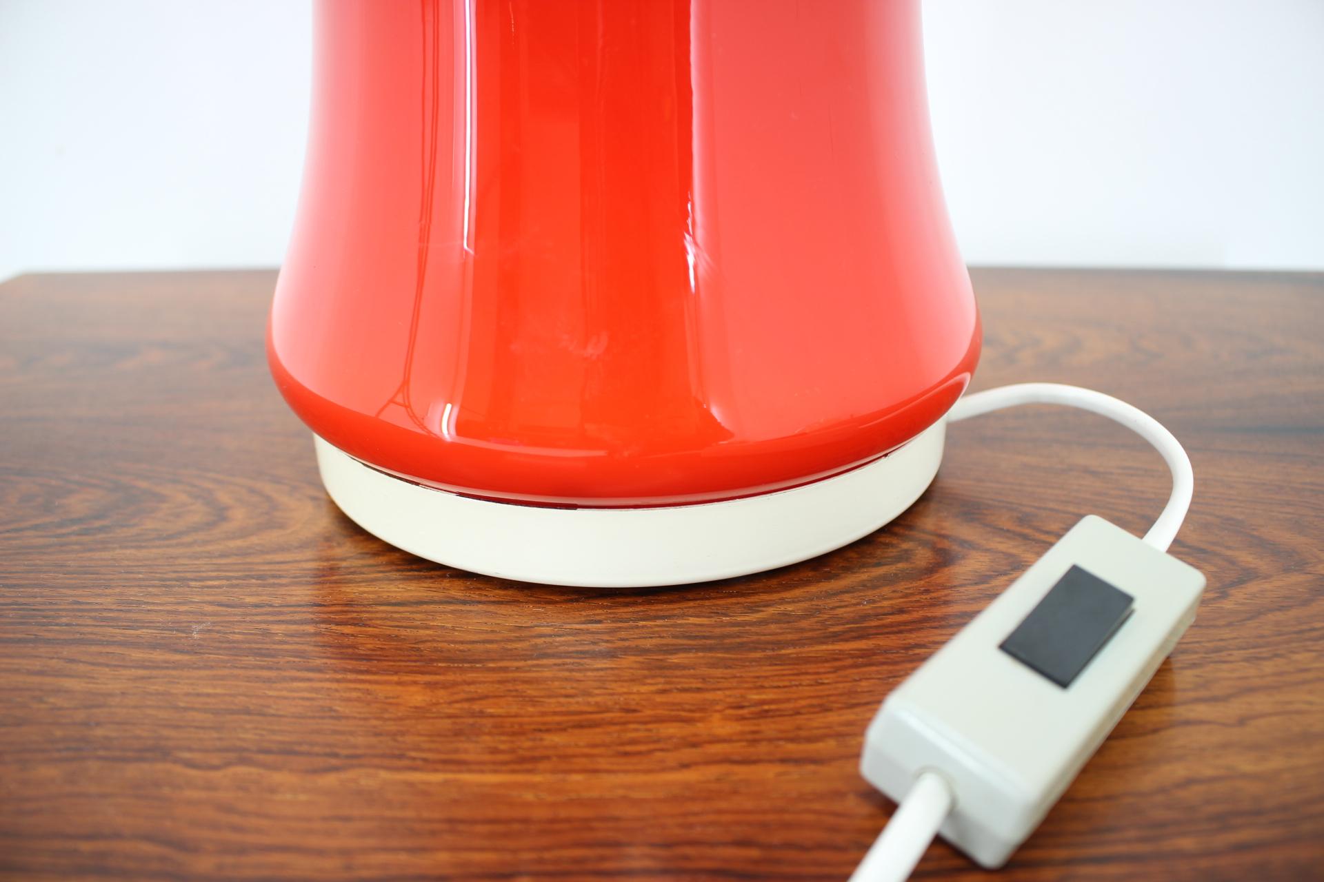 Big Design Red Glass Hotel Table Lamp, 1970s In Excellent Condition For Sale In Praha, CZ