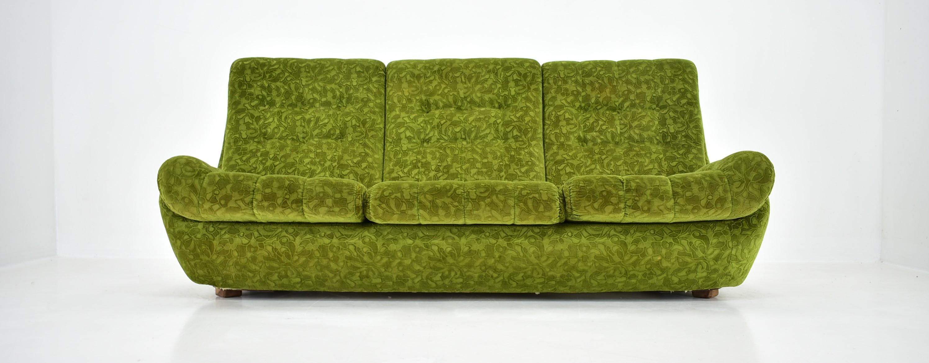 Large representative sofa model Atlantis made by Jitona Sobeslav in 1970s. 
- Good condition.