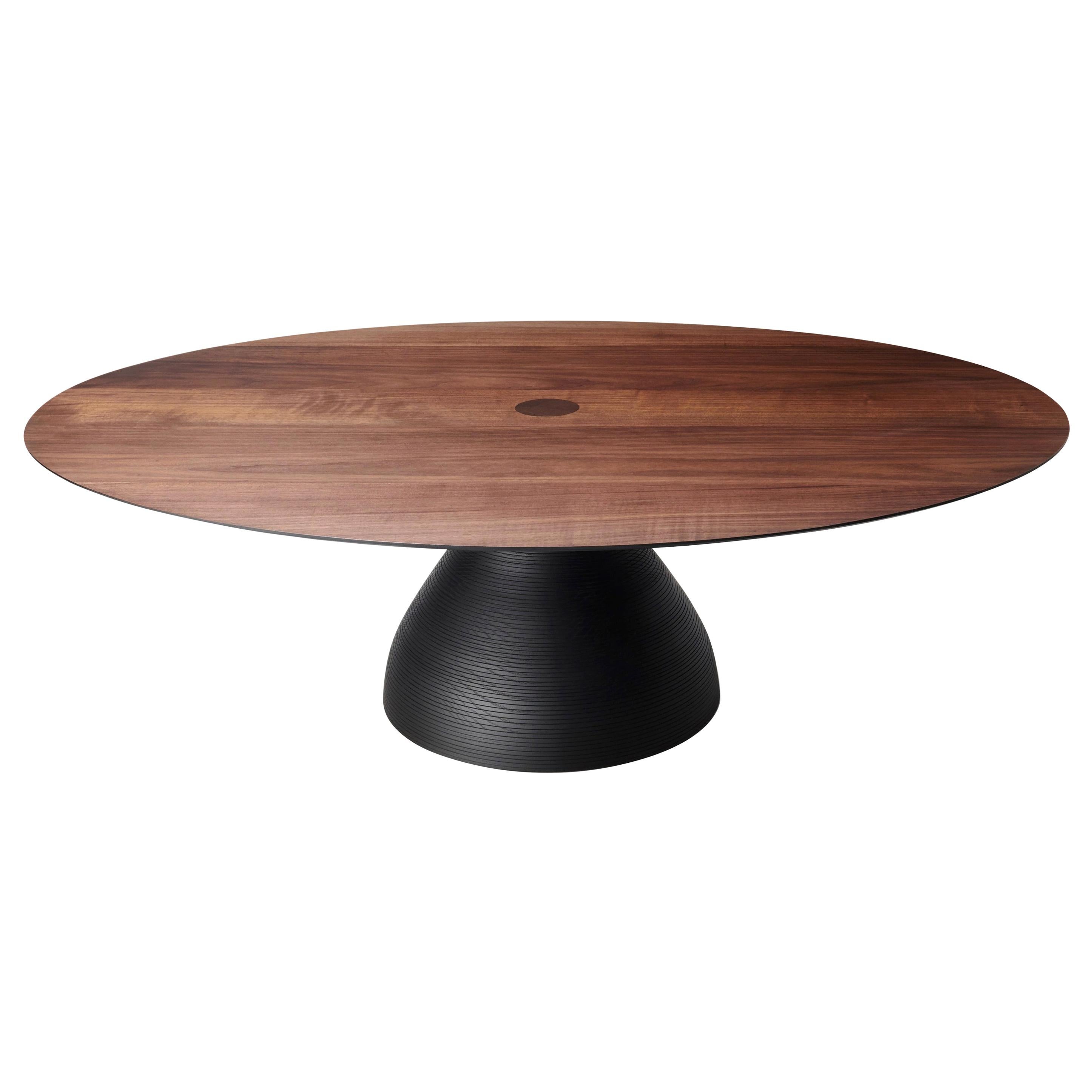 Big Diz Ellipse:: table basse moderne sculpturale fabriquée à la main en noyer et frêne en vente