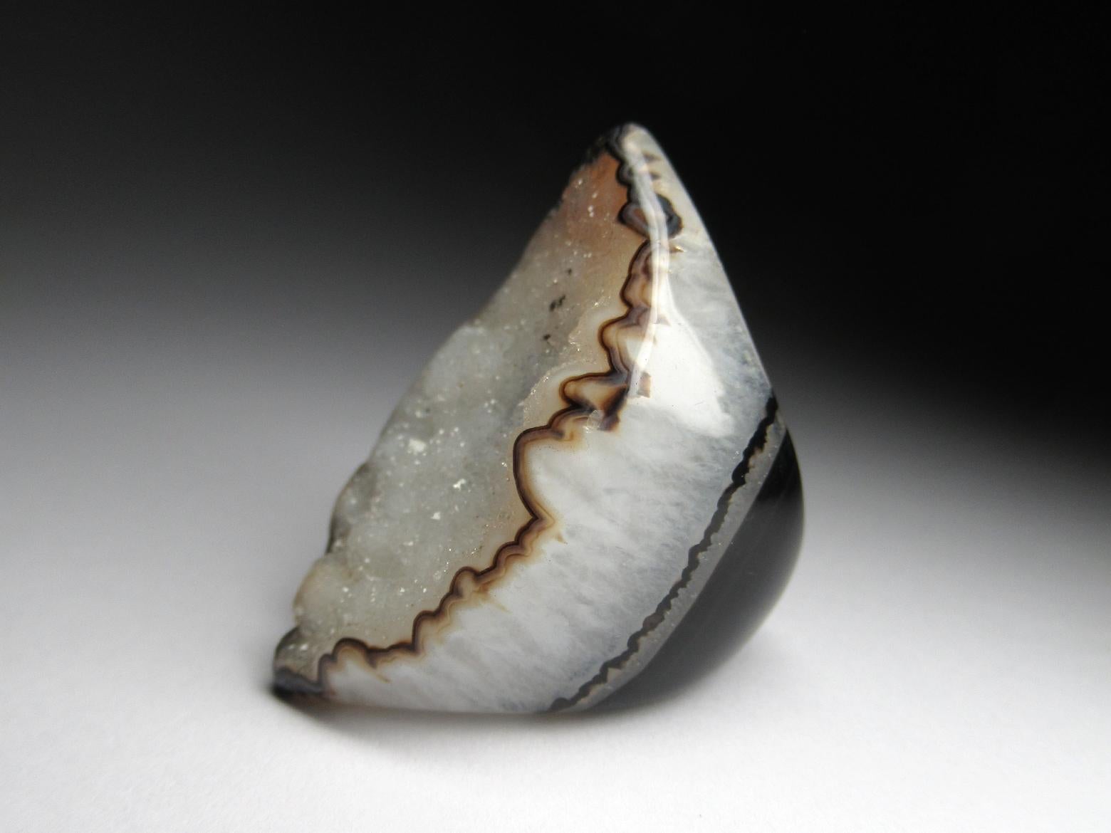 Big Druzy Quartz Ring Pale Blue Raw Uncut Eye Shape Gemstone Unusual Ring Unisex For Sale 6