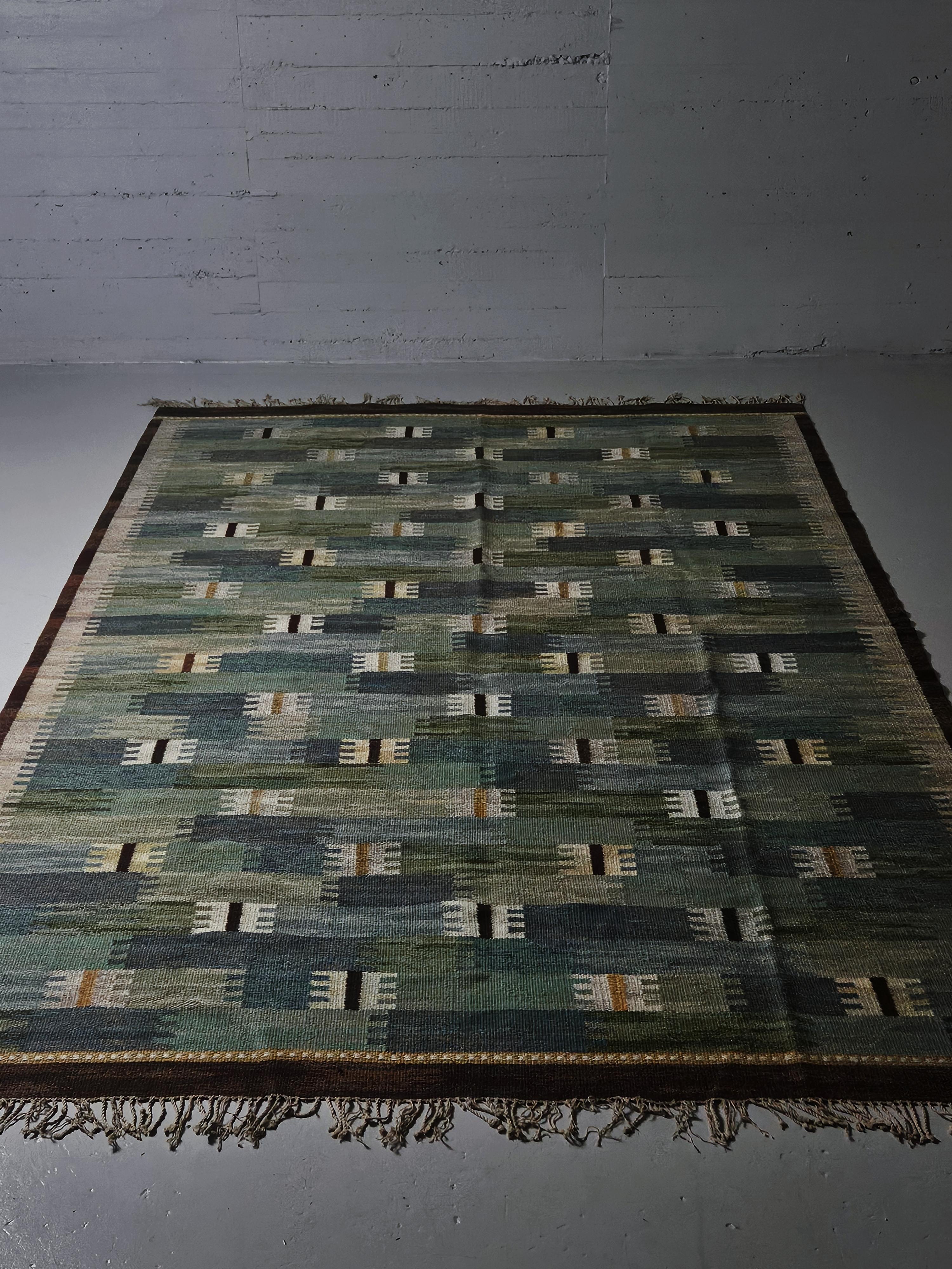 Scandinavian Modern Big flatweave carpet attributed to Anna Maria Hoke, Sweden, 1961 For Sale