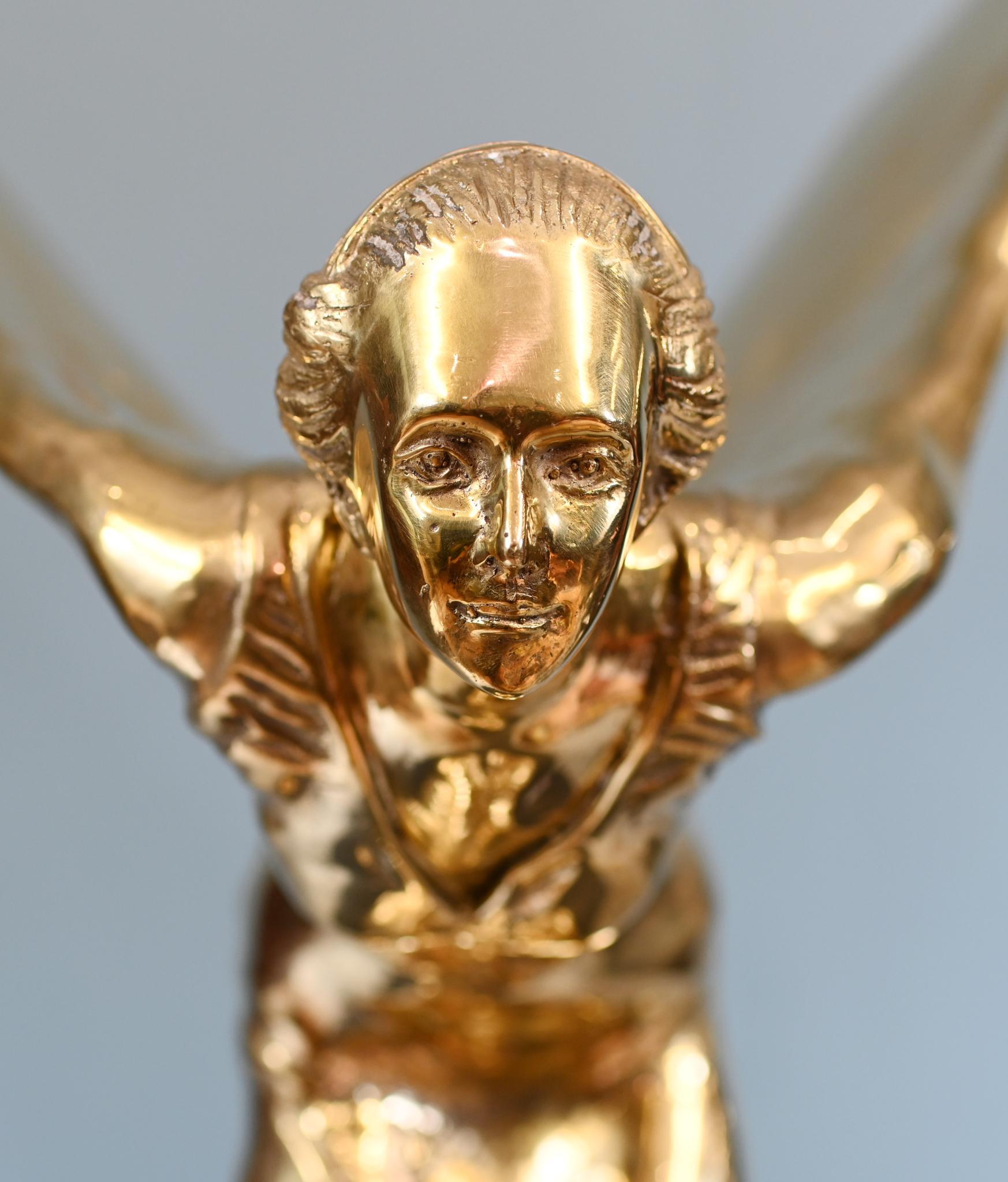 Estatua de la Gran Dama Voladora Art Nouveau Bronce Espíritu del Extasis en venta 4