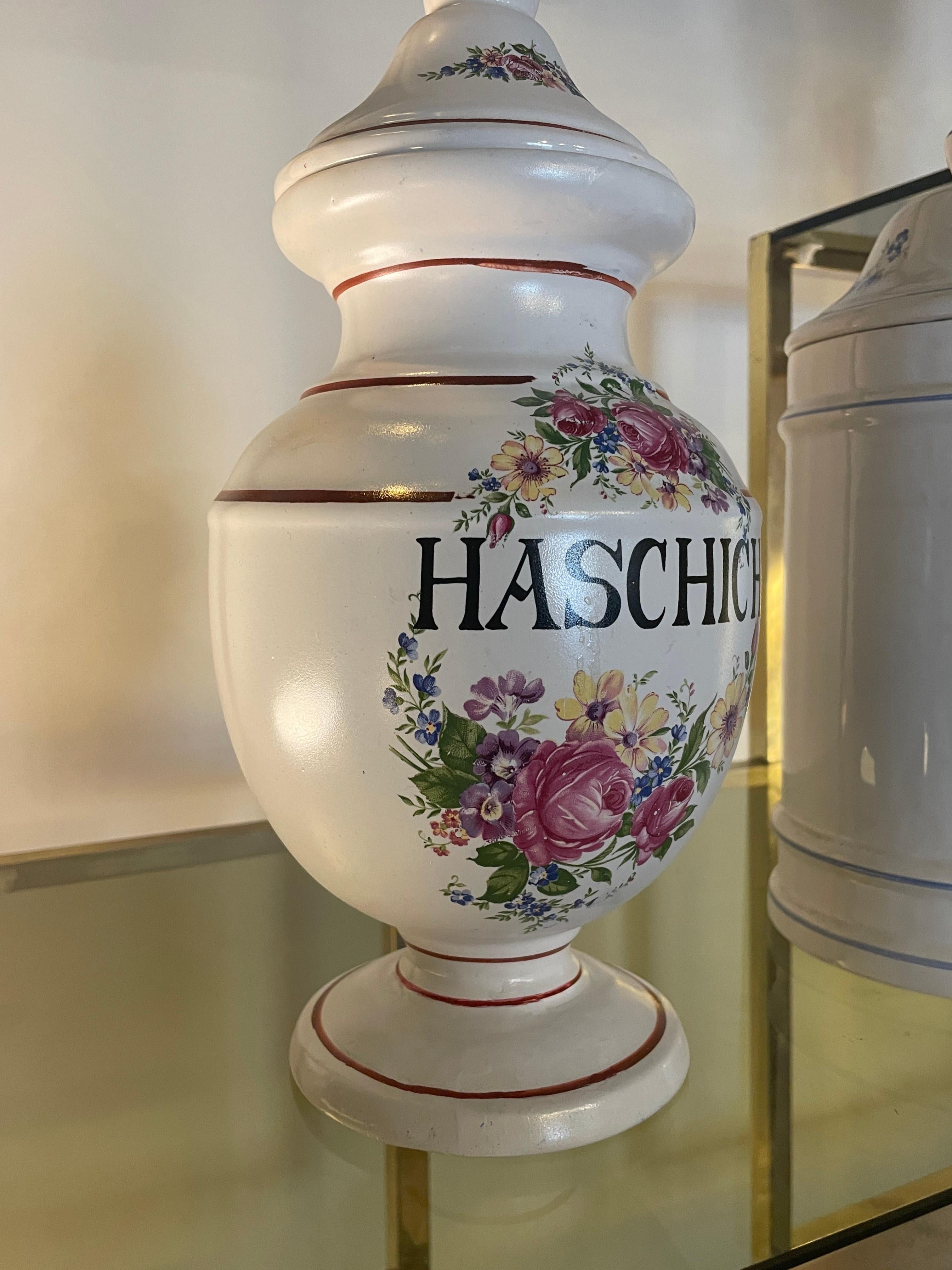 Big French Apothecary Jar Haschich Opium 19th Porcelain Limoges Drug Cocain Tall In Excellent Condition In L'Isle sur la Sorgue, FR