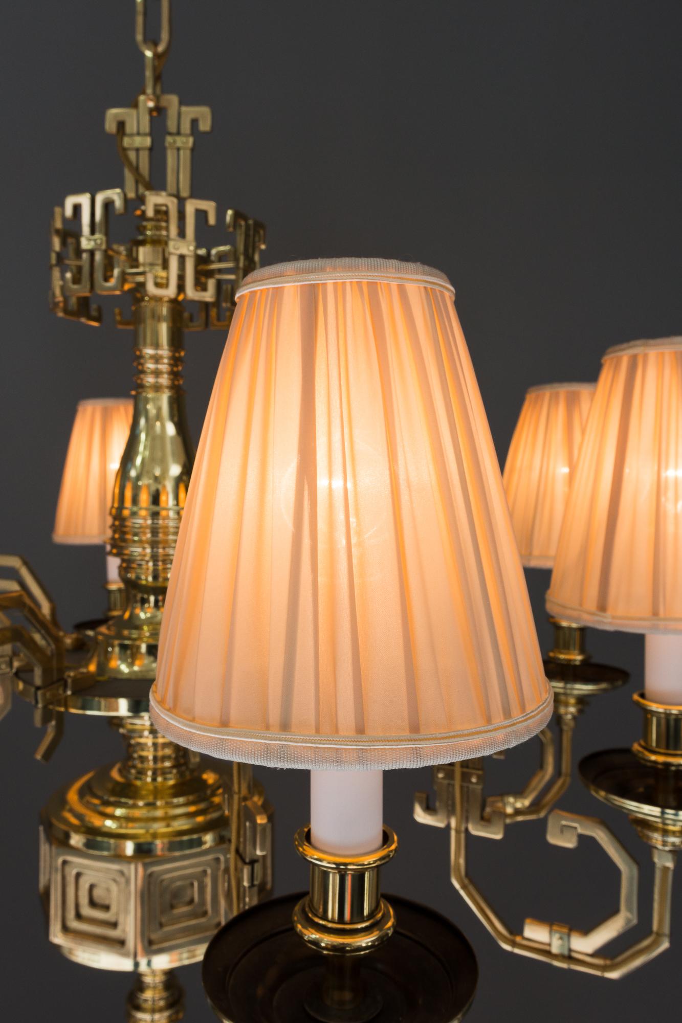 Big Gaetano Sciolari Brass Saloon Chandelier, circa 1920s For Sale 11