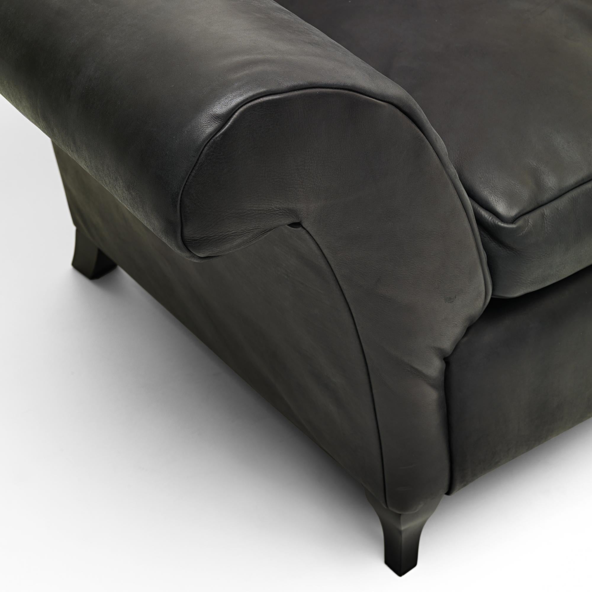 Contemporary 21st Century Modern Sofa Upholstered In Leather For Sale