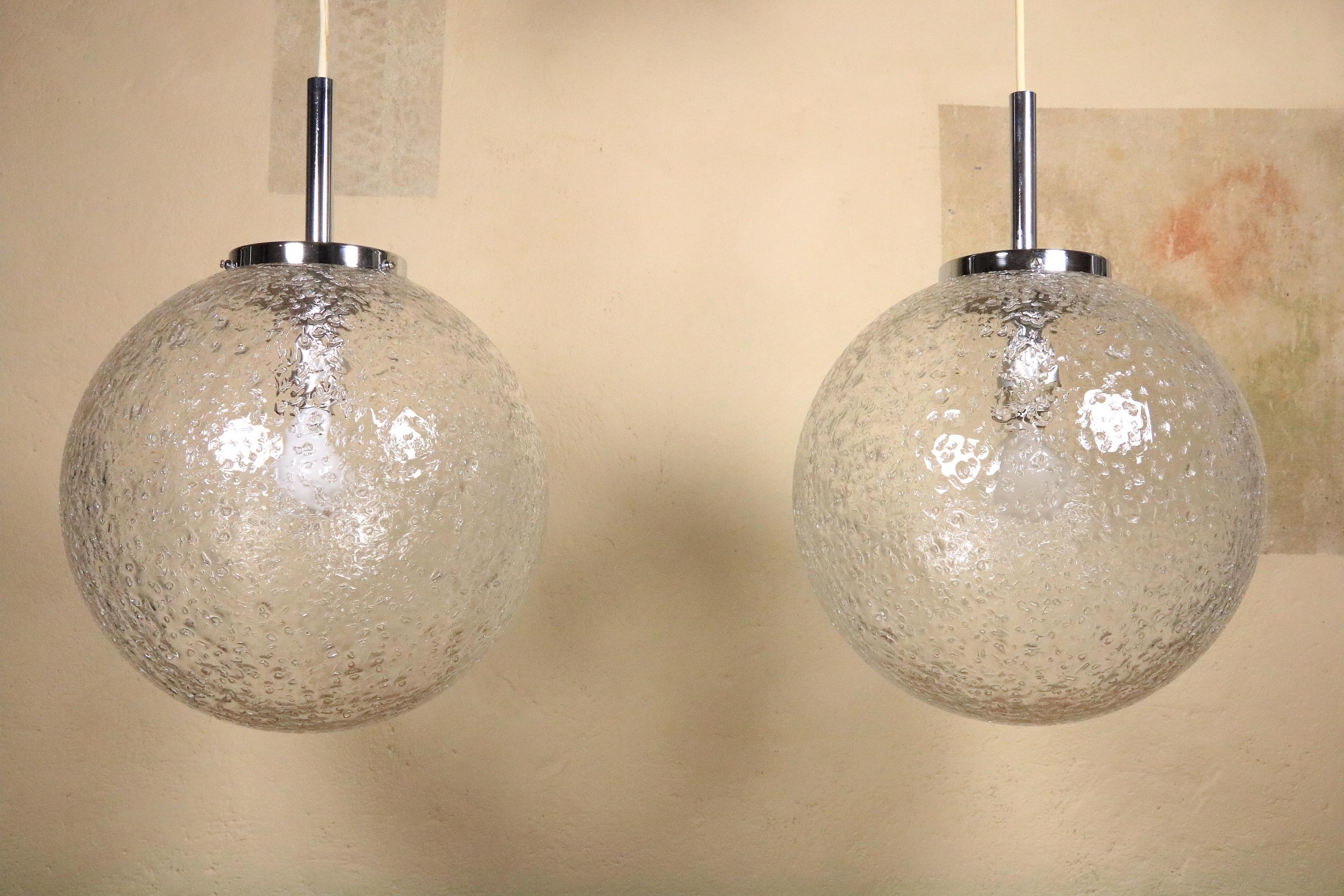Lámpara Bola Grande de Cristal, Cristal Burbuja, Cromo de Doria, años 80, 1/3 en venta 2