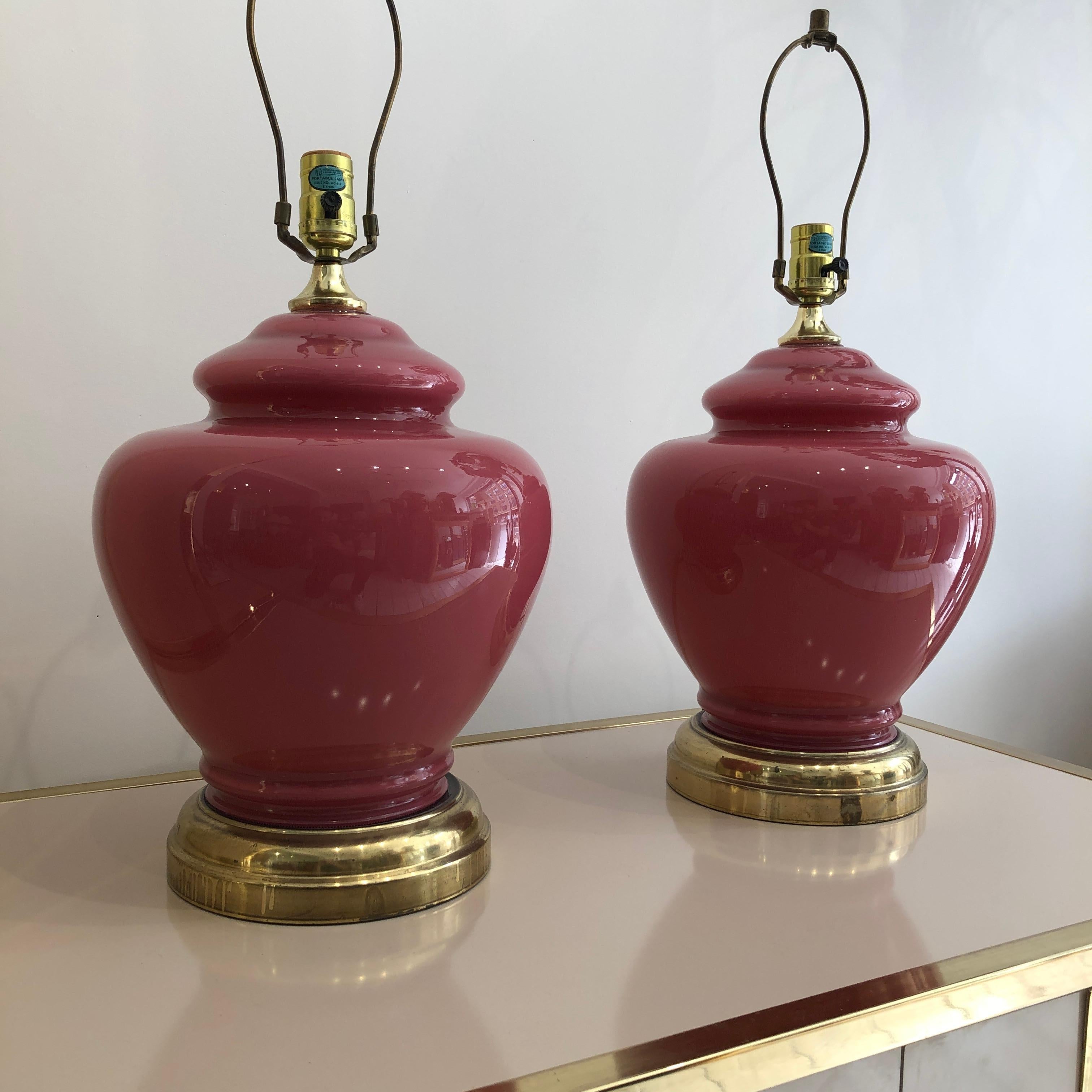 Big Glass Raspberry Table Lamps Vintage Retro Hollywood Regency 1970s Brass 80s In Good Condition For Sale In London, GB