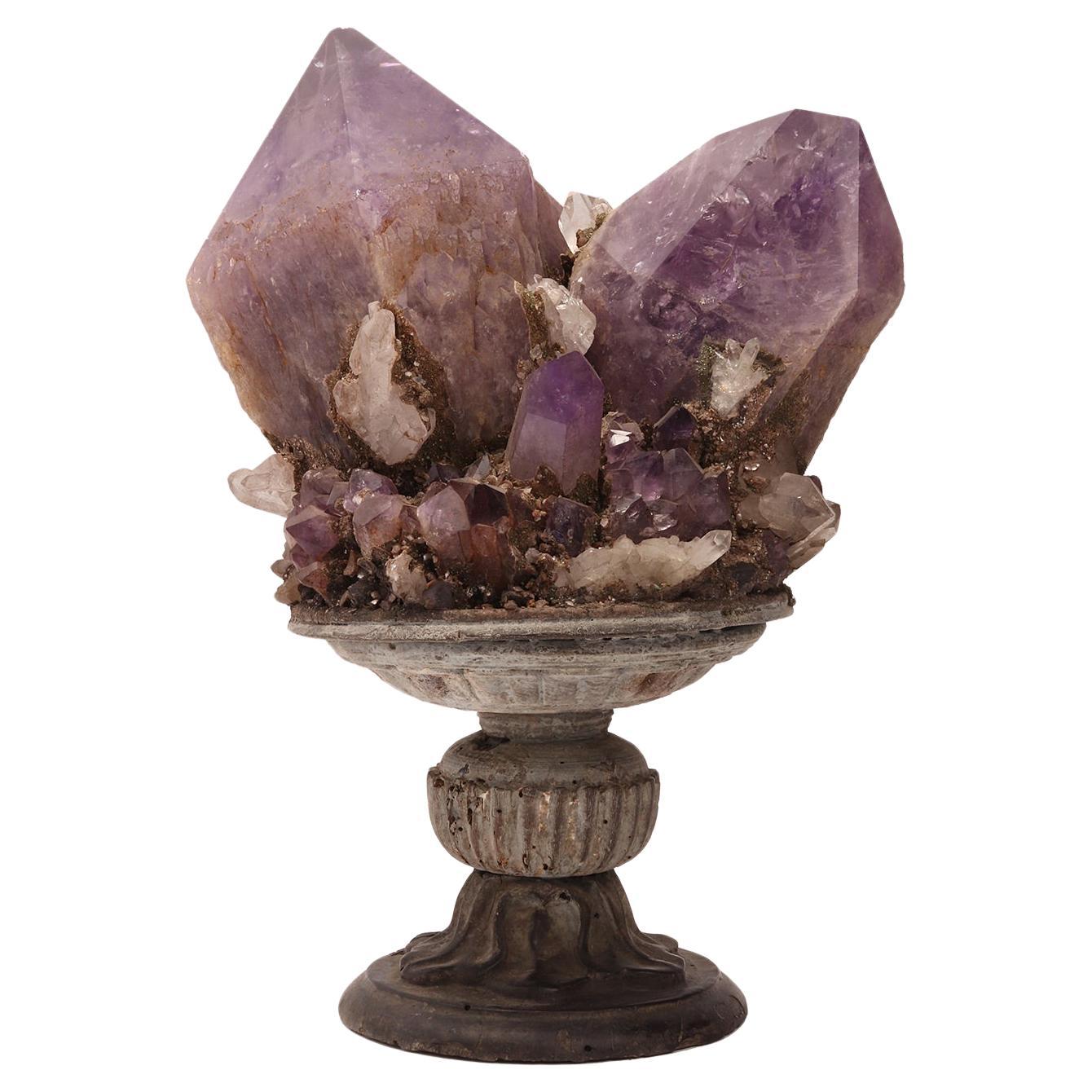 Gran grupo de ejemplares minerales de naturalia: amatista y cuarzo, Italia 1870. en venta