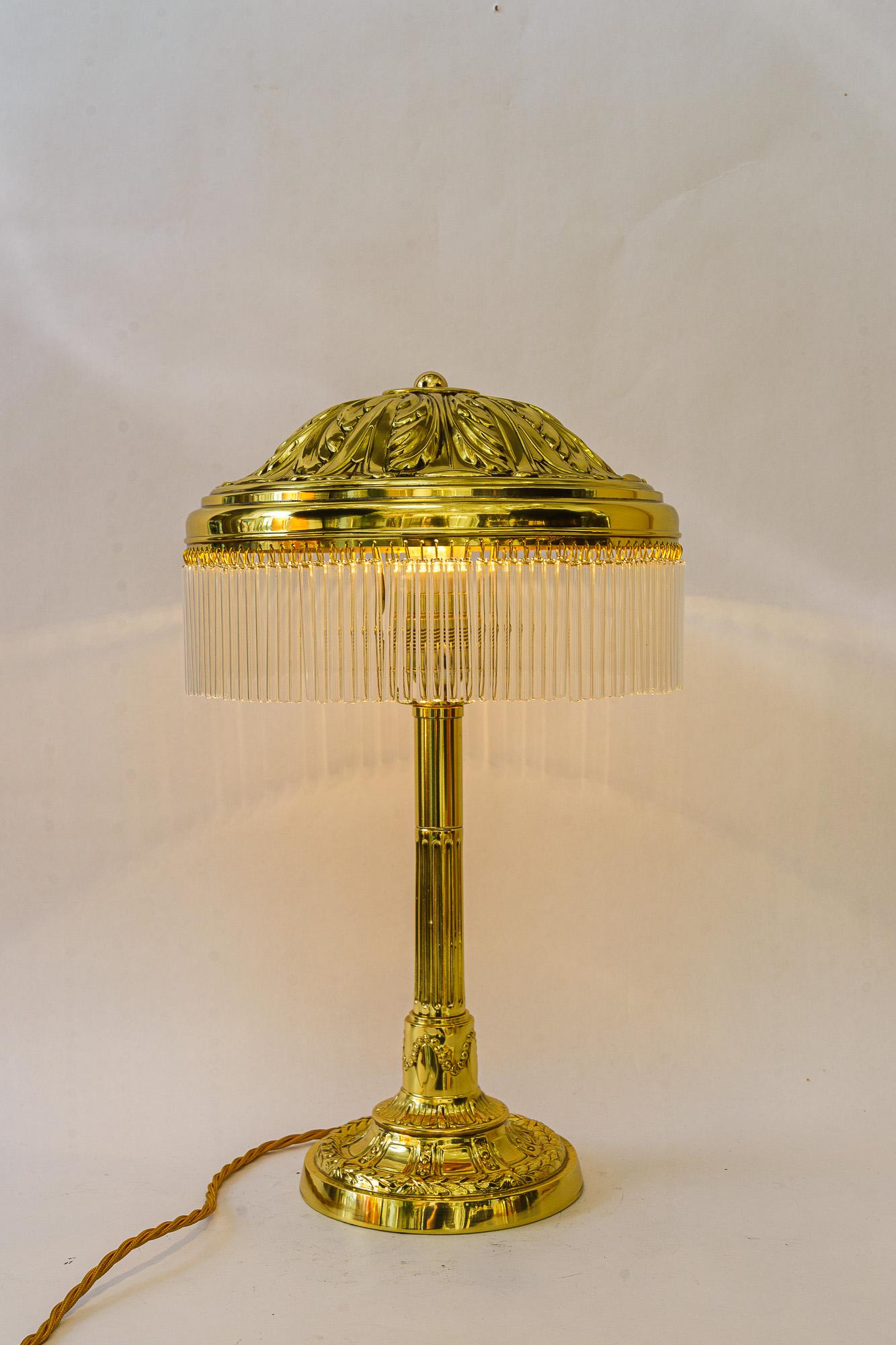 Ottone Grande lampada da tavolo storica di Vienna del 1890 circa in vendita