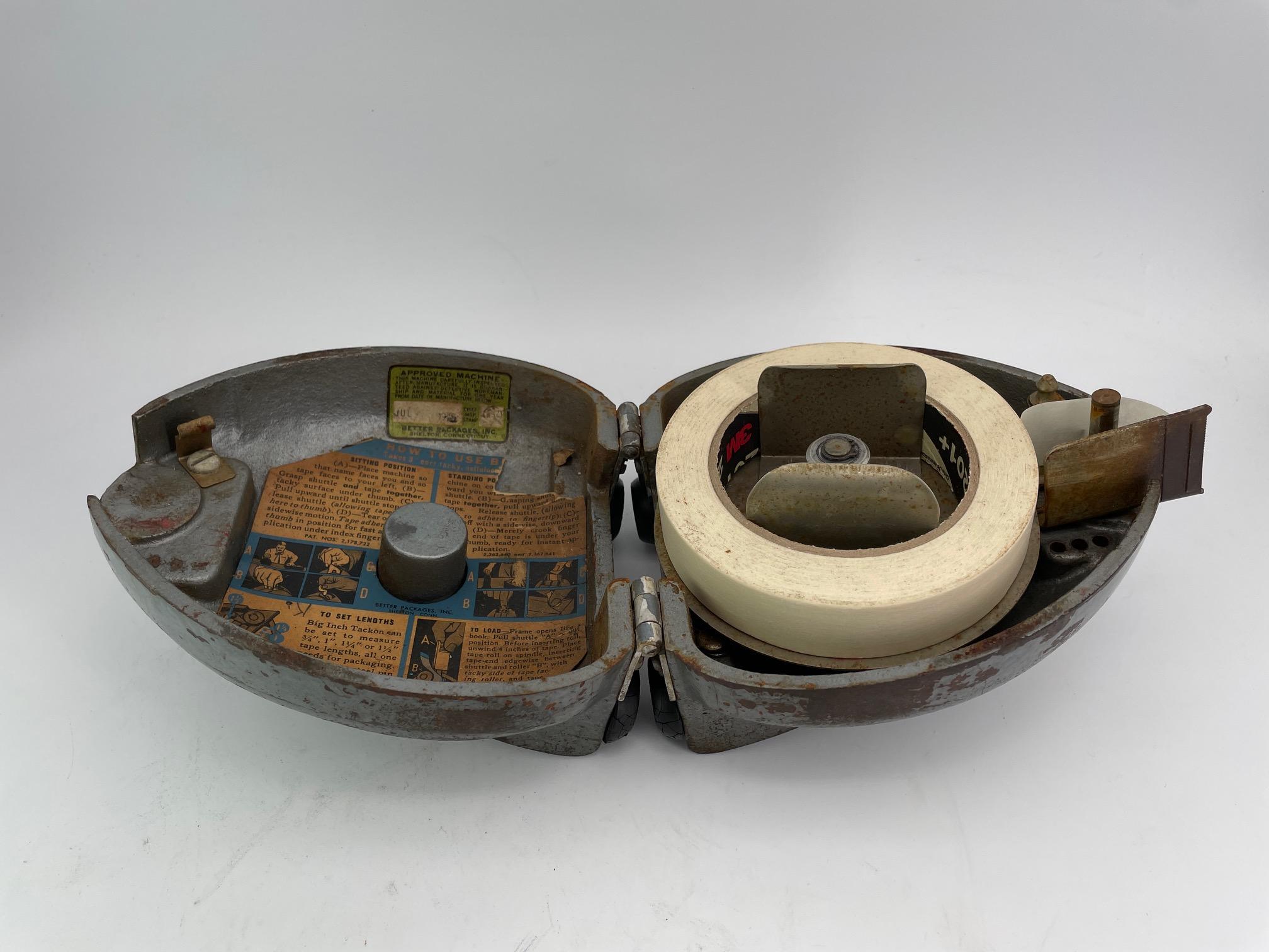 Großer Art-Déco-Wandteppich-Wasserbecher mit großem Fuß und stromlinienförmigem Tropfen, Atomic-Ära im Angebot 1