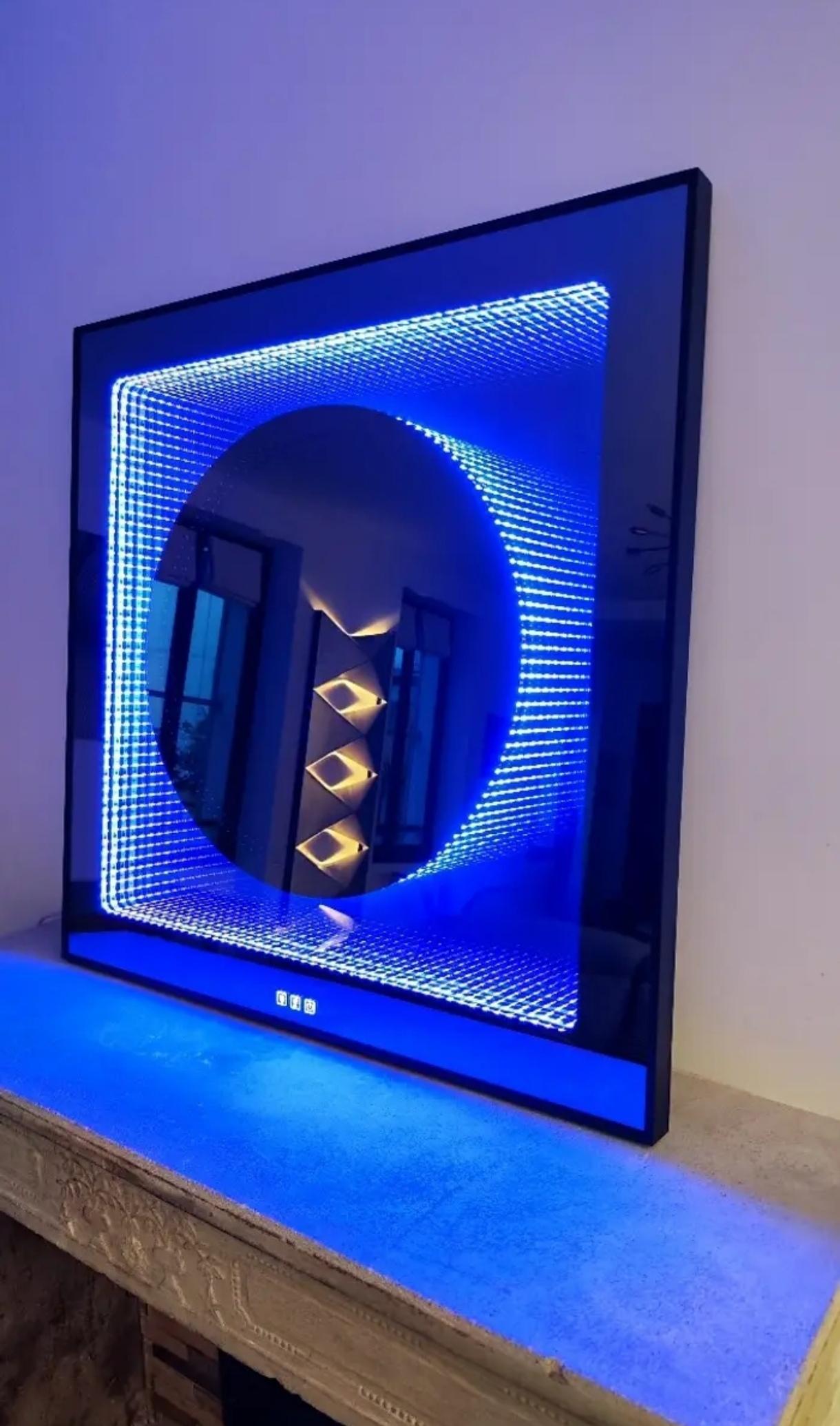Große Infiny kinetische Spiegel led Lights Fenice, Rybojad oder Falcone  Wanddekoration im Zustand „Gut“ in Paris, FR