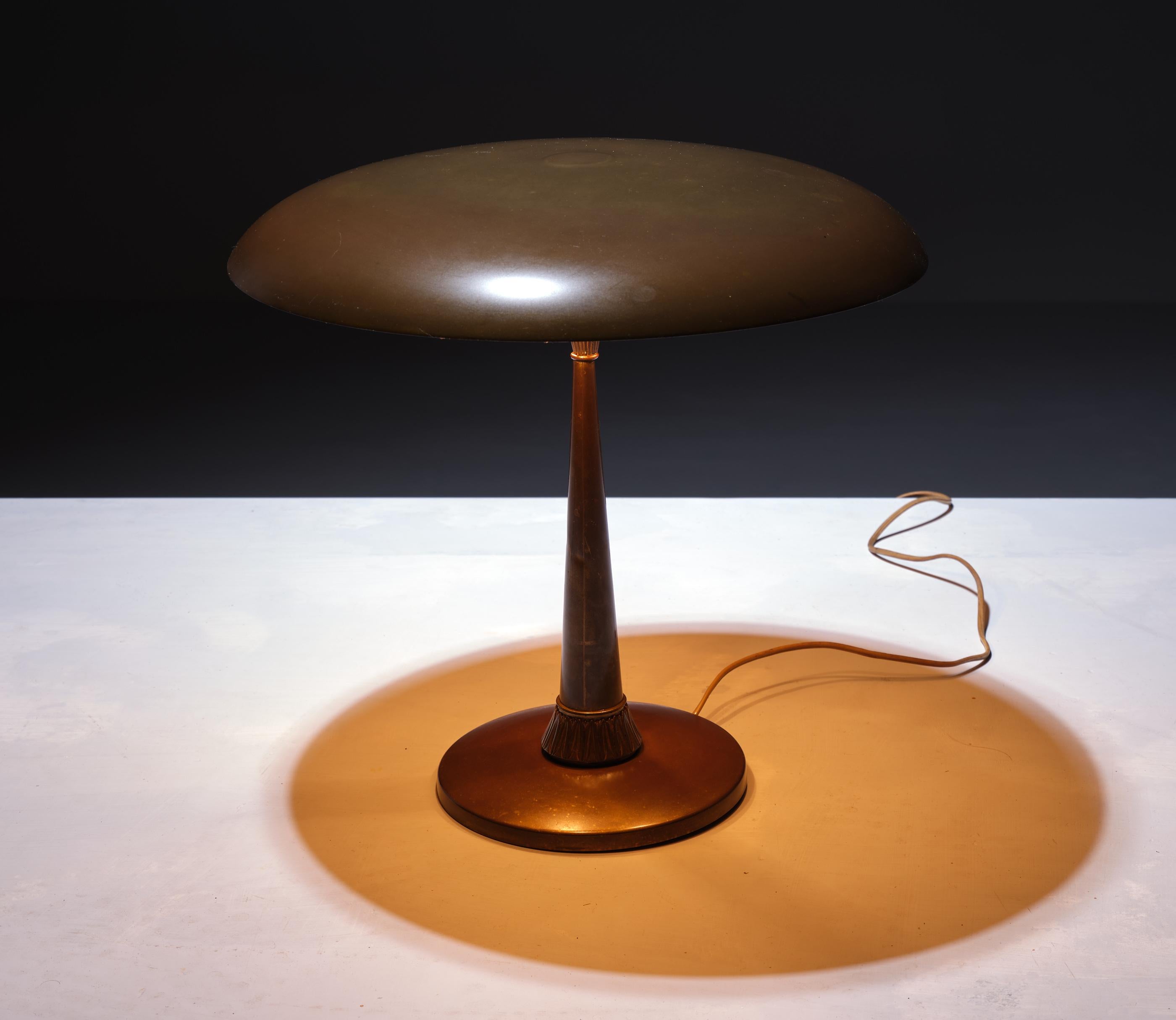 Mid-20th Century Big Italian Table or Desk Lamp in Brass, 1950s For Sale