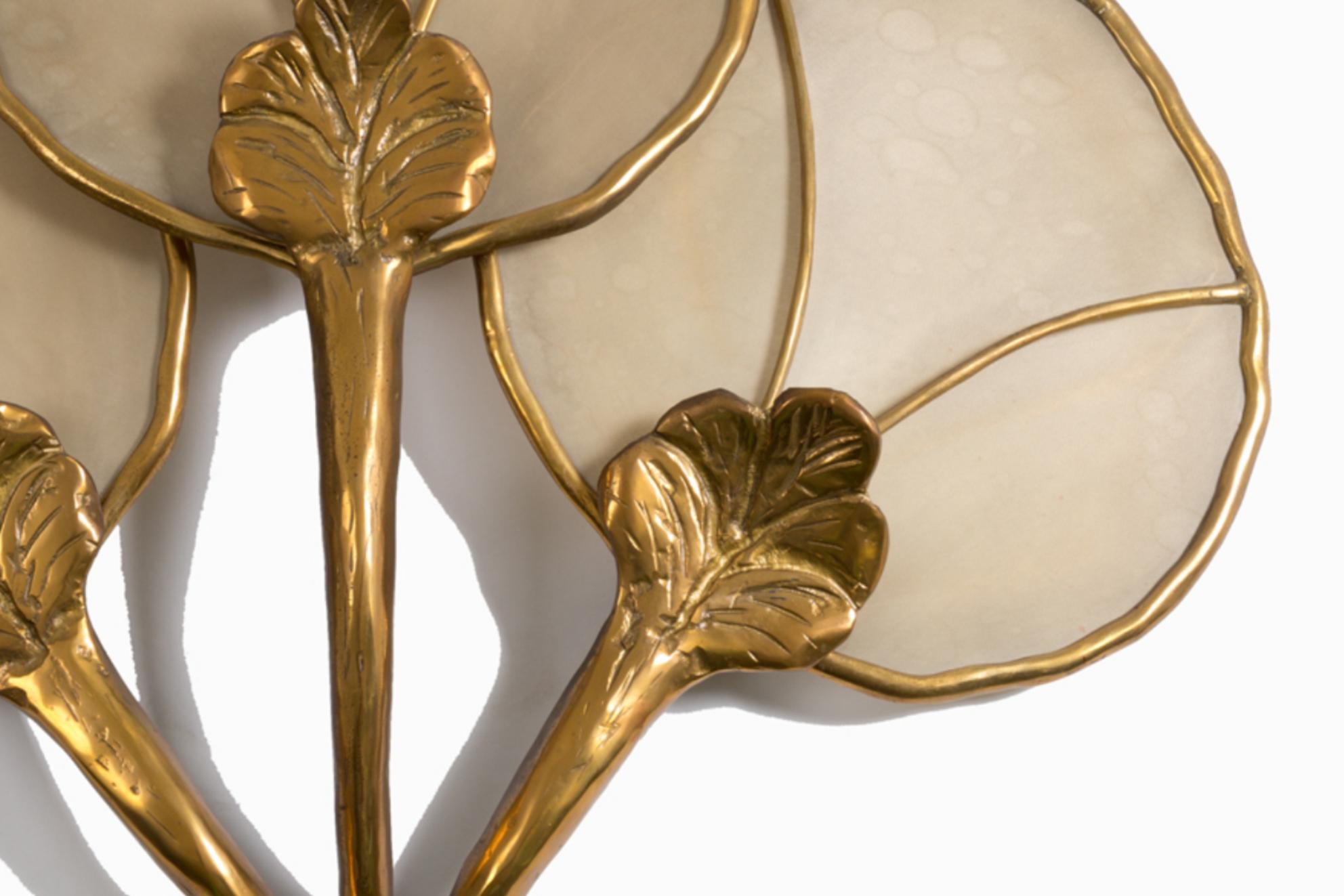 Big Italian Wall Sconce in Brass Flower-Shaped, 20th Century In Good Condition In Milano, IT
