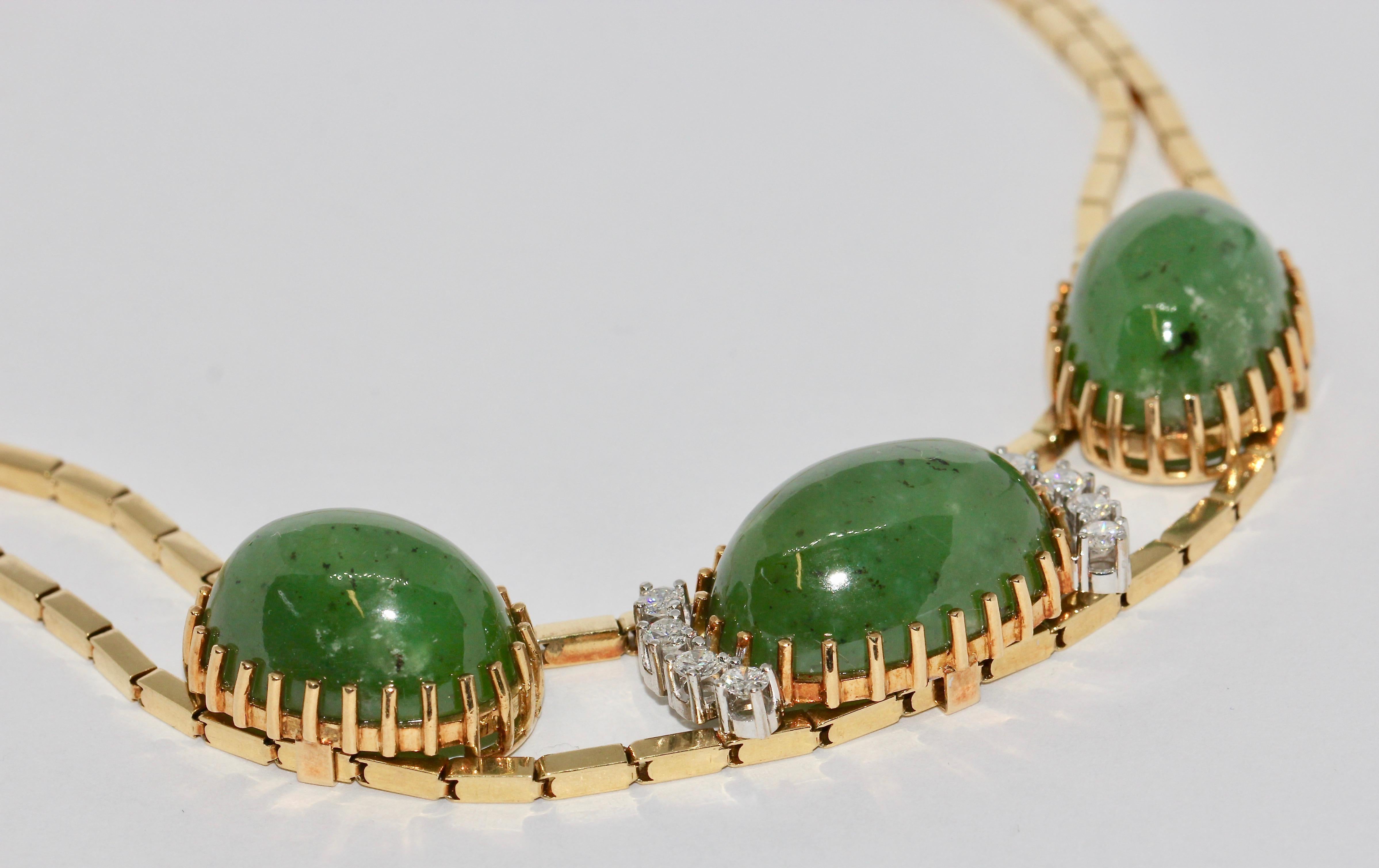 Collier de grand jade en or 18 carats avec diamants Pour femmes en vente