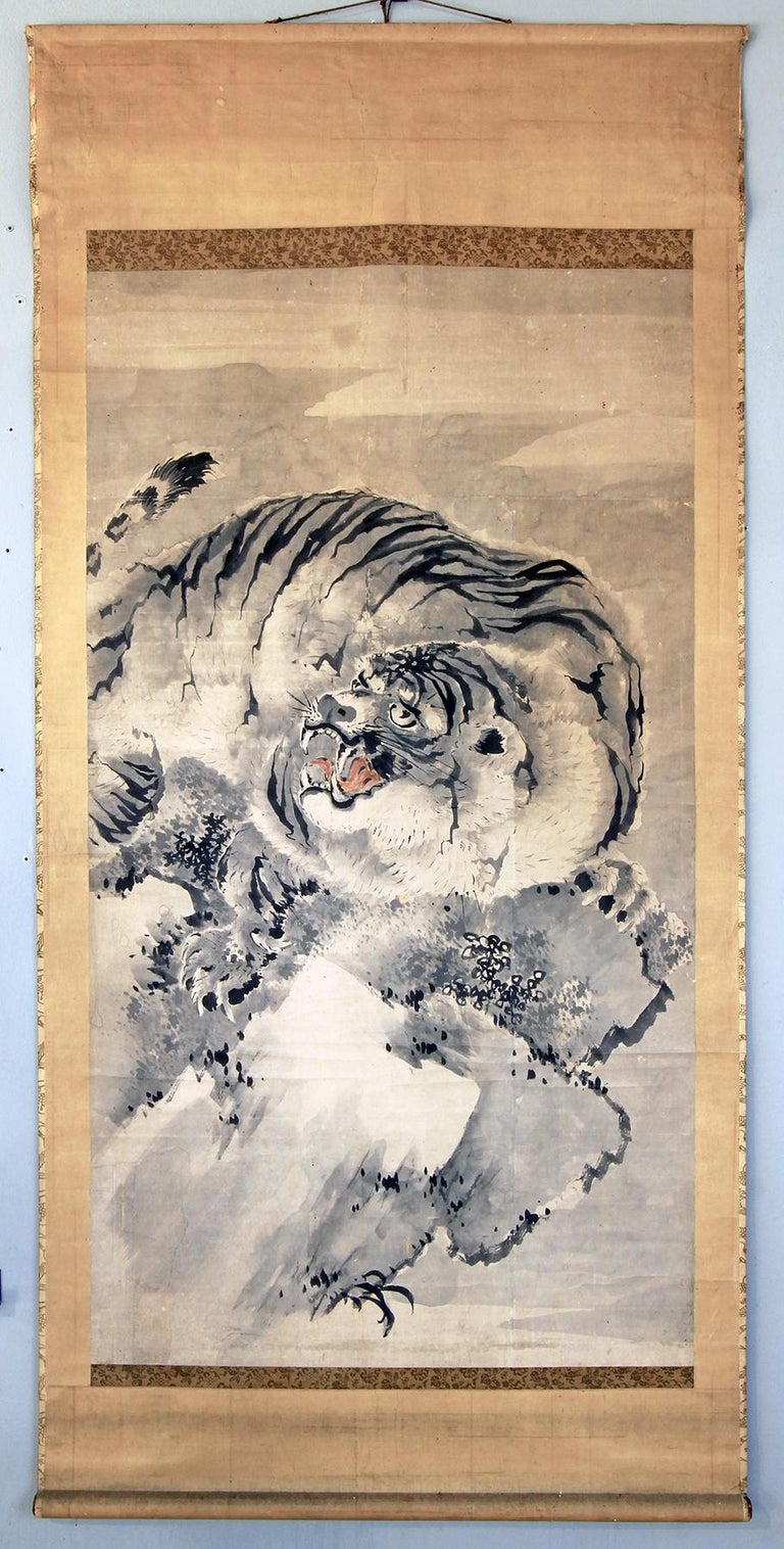 Scroll painted with inks on vegetable paper of the Nanpin school or the Nagasaki school of the end of the Edo period.
The most famous artist of the Nanpin school was Kishi Ganku, who was born in Kyoto and became famous for his tiger paintings. He