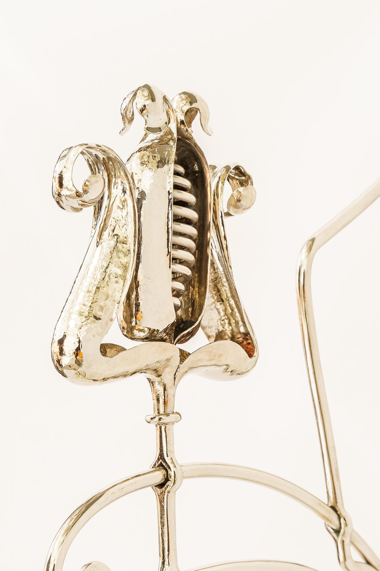 Grande applique Jugendstil avec abat-jour en verre opalin viennoise vers 1910 en vente 5