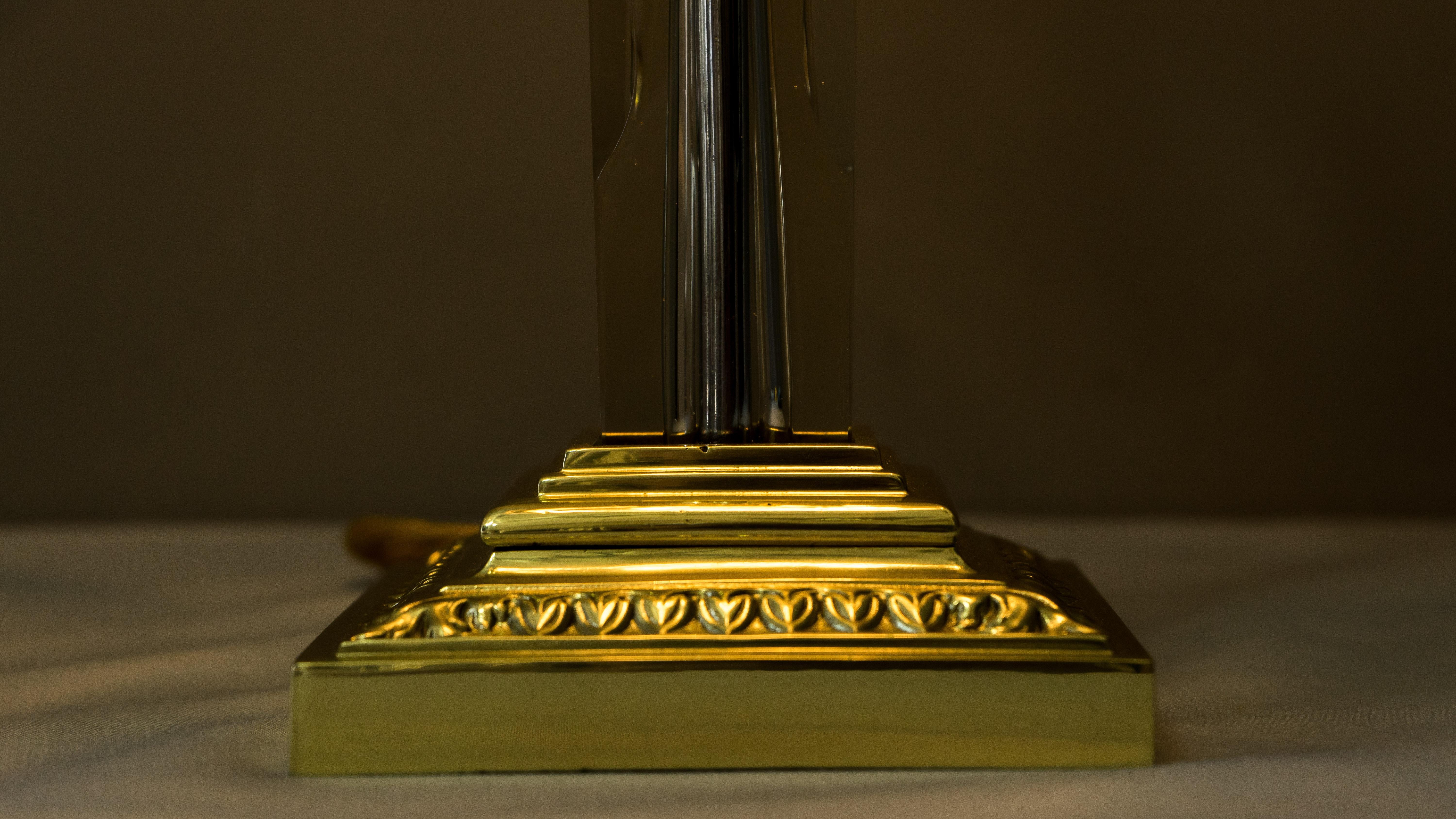 Grande lampe de table Jugendstil avec abat-jour en verre taillé:: Vienne:: années 1908 en vente 1