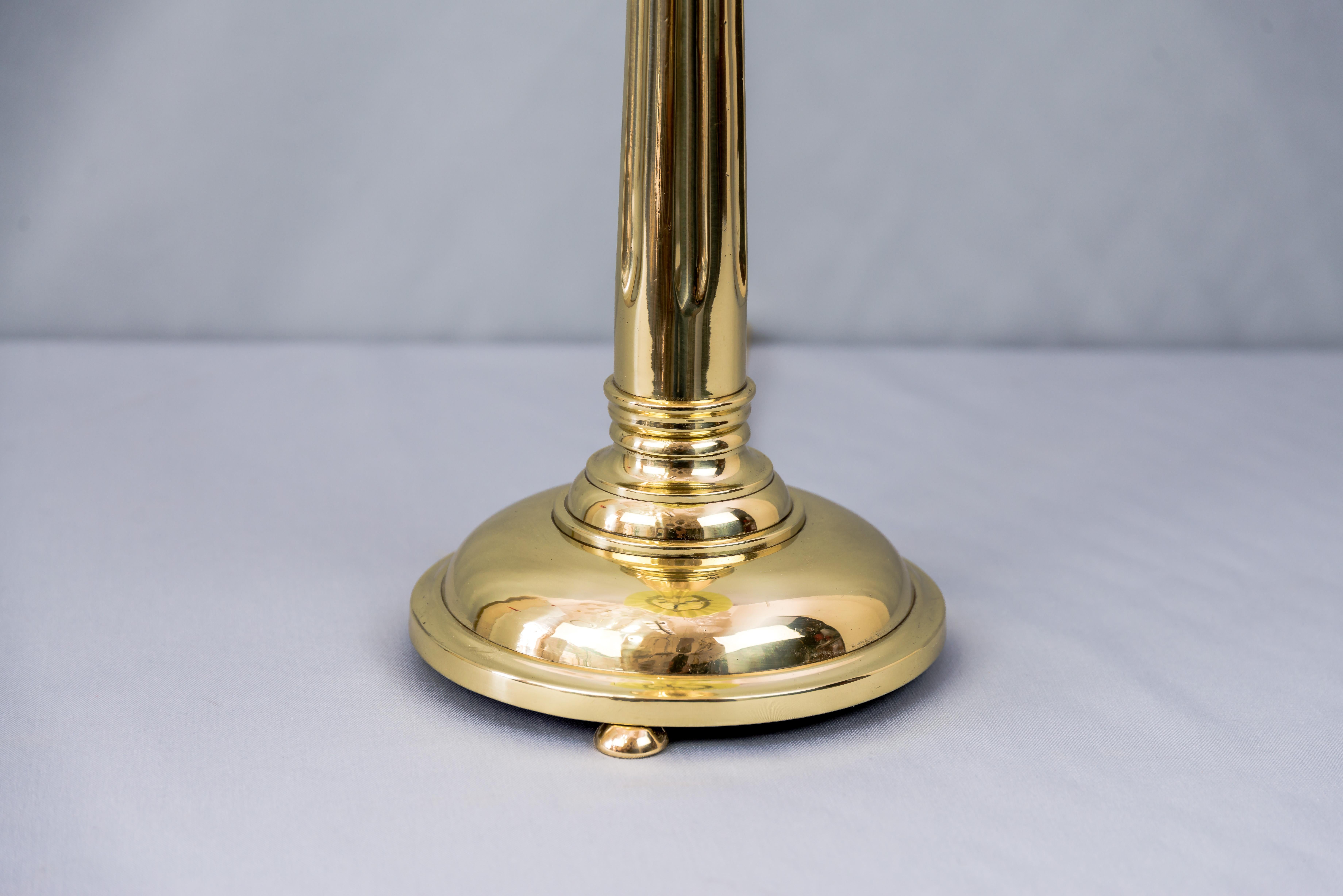 Big Jugendstil Table Lamp with Original Opaline Glass Shade Vienna, circa 1910s In Excellent Condition In Wien, AT