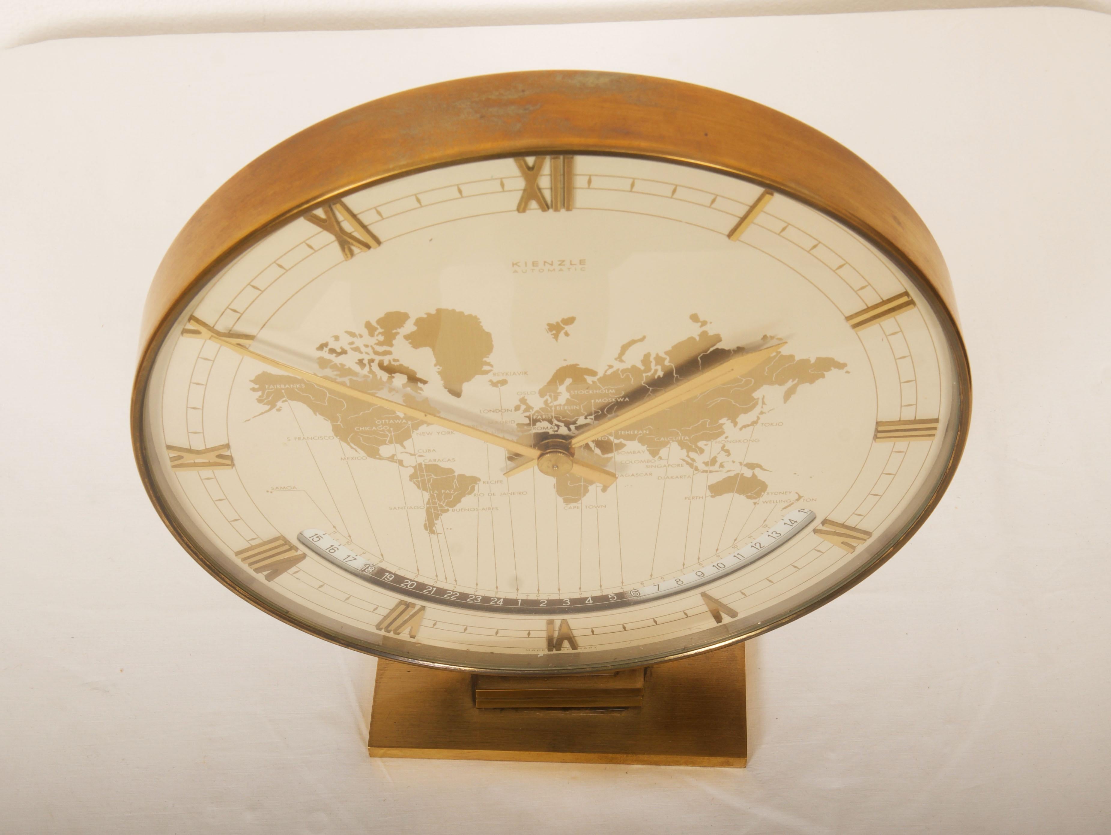 Gran Kienzle Weltzeituhr Reloj de sobremesa modernista de zona con temporizador mundial, años 60 Alemán en venta