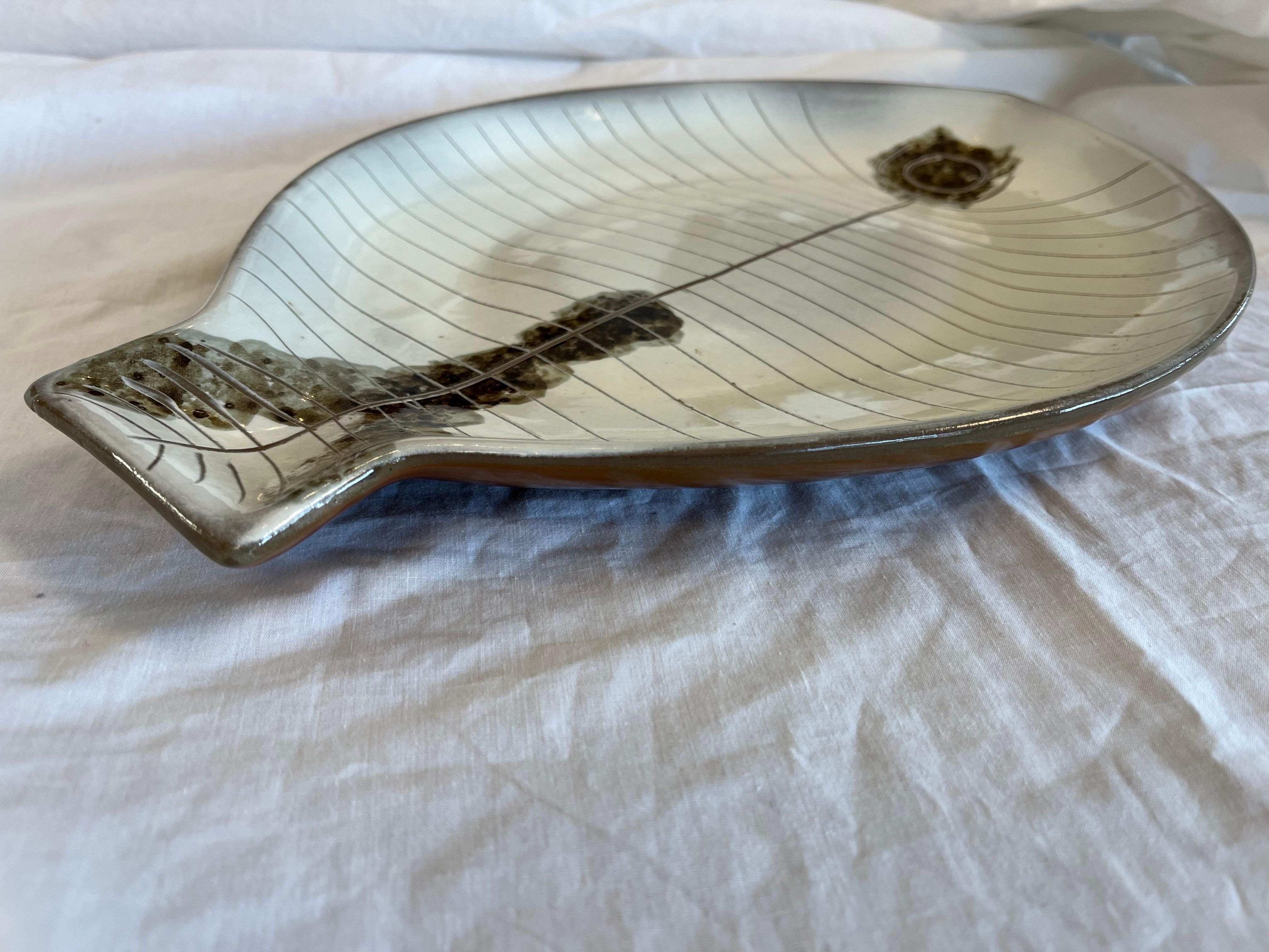 American Big Lagardo Tackett Ken Fujita Mid-Century Modern Ceramic Fish Plate Sculpture