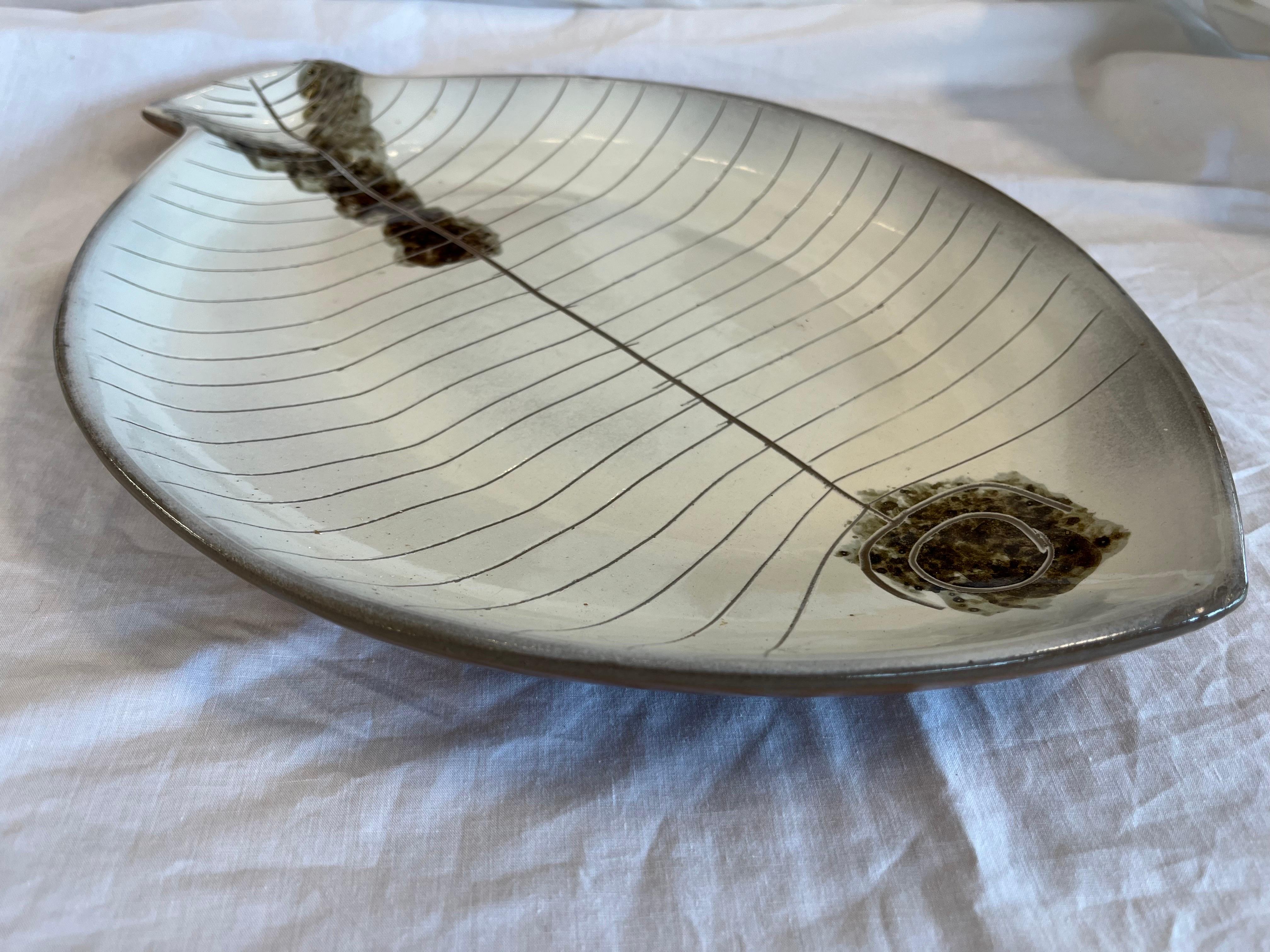 Glazed Big Lagardo Tackett Ken Fujita Mid-Century Modern Ceramic Fish Plate Sculpture