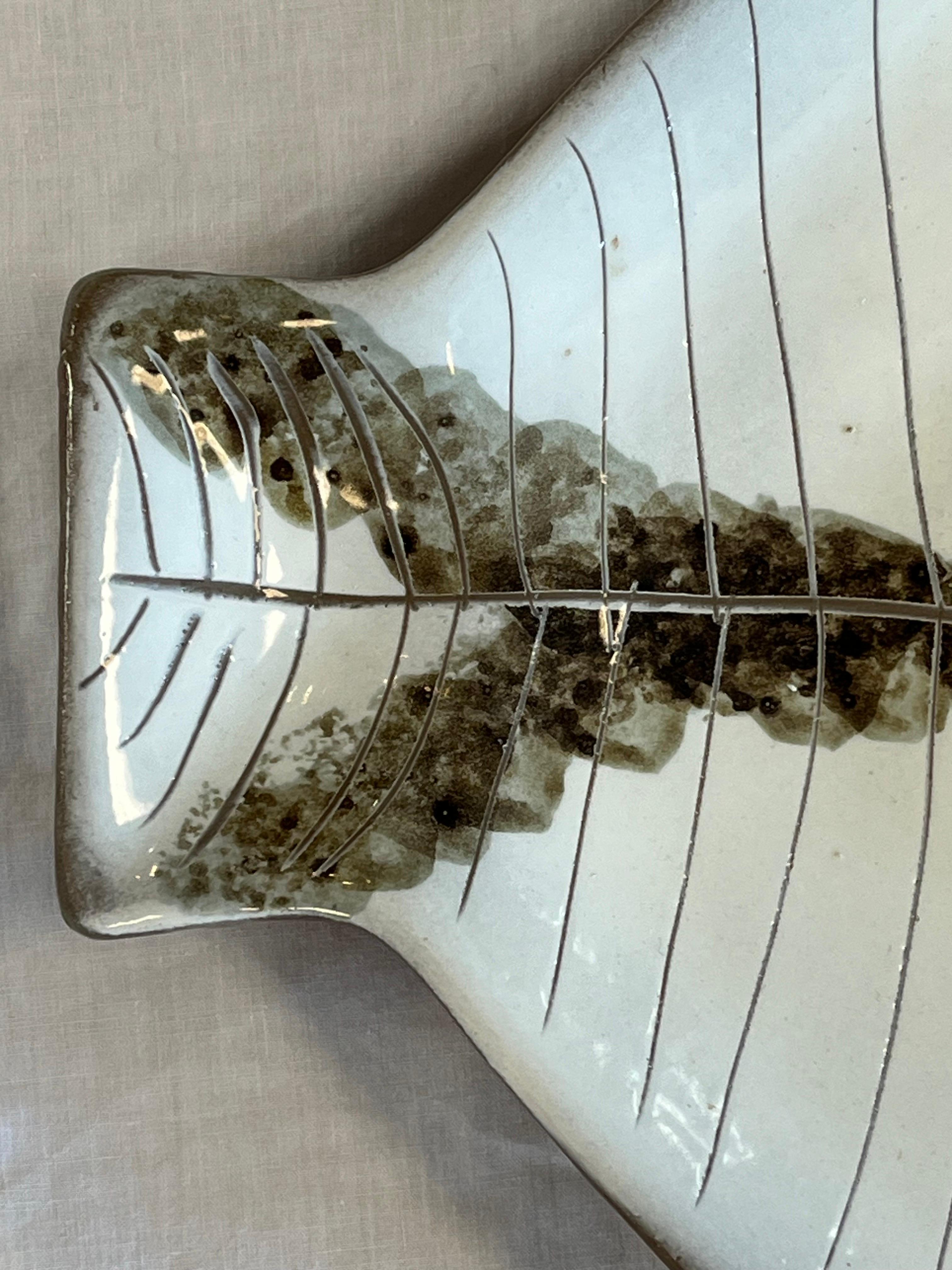 Big Lagardo Tackett Ken Fujita Mid-Century Modern Ceramic Fish Plate Sculpture 1