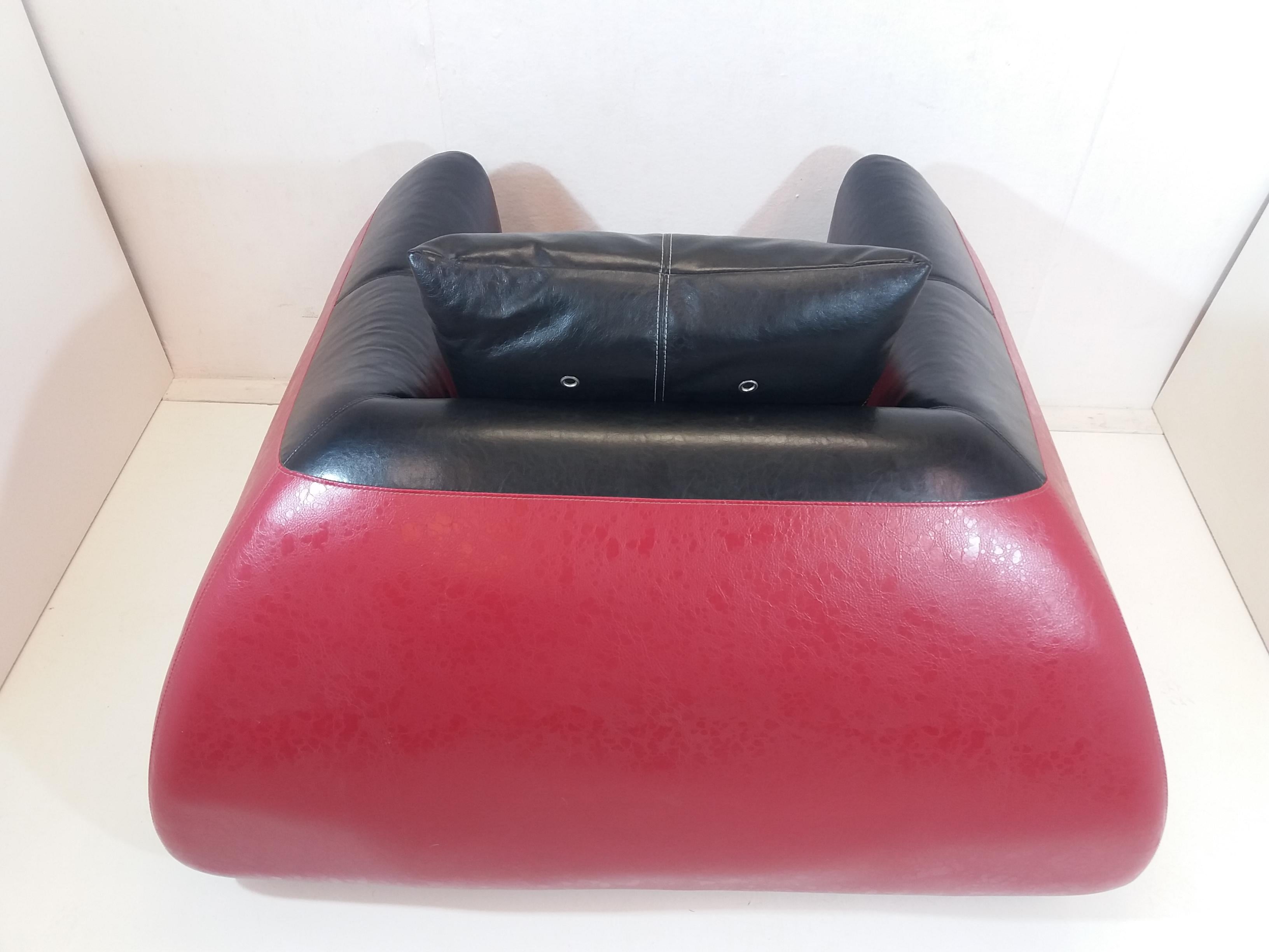 Big Leather Armchair, 1960s For Sale 2