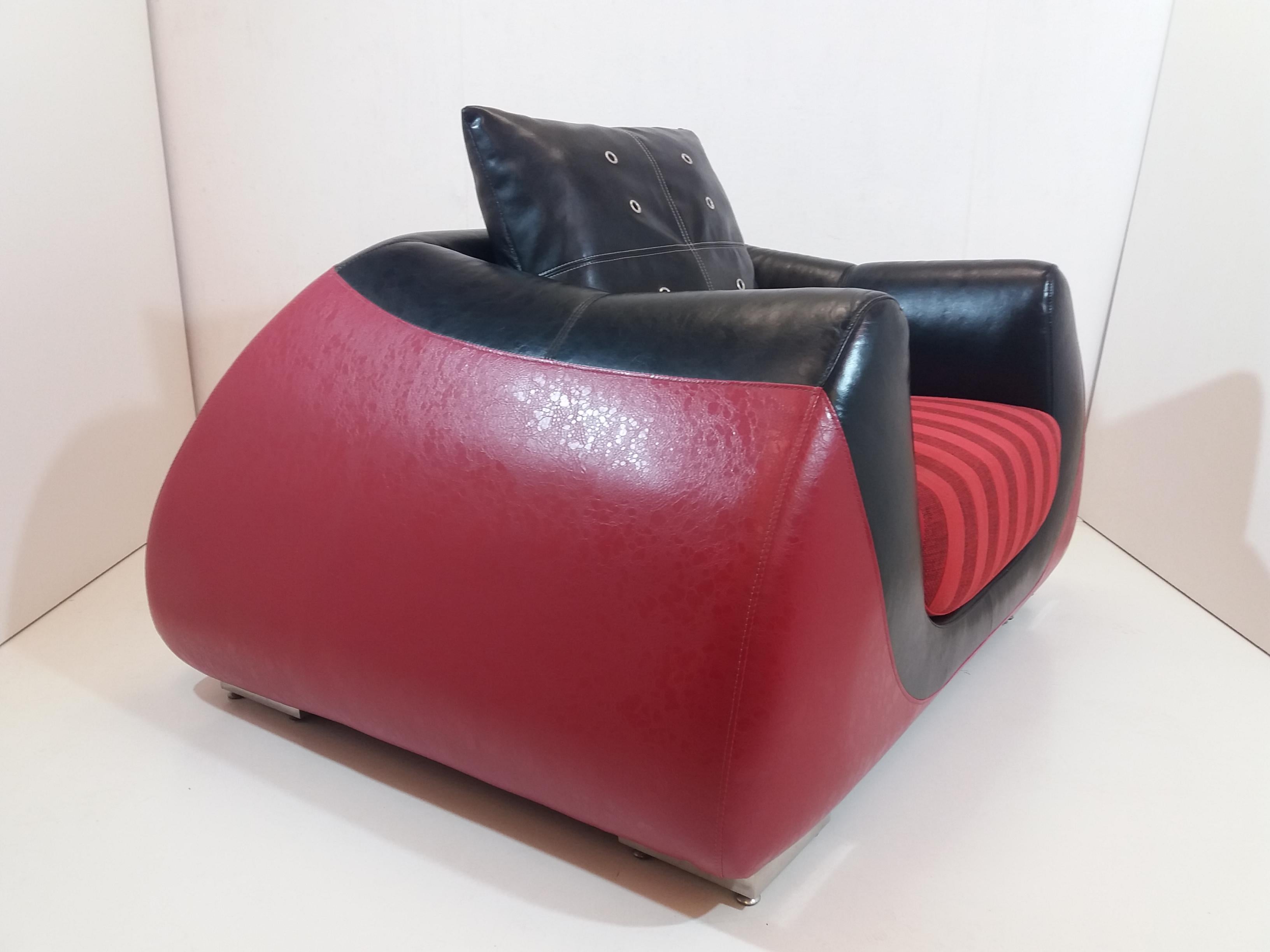 Big Leather Armchair, 1960s In Good Condition For Sale In Praha, CZ