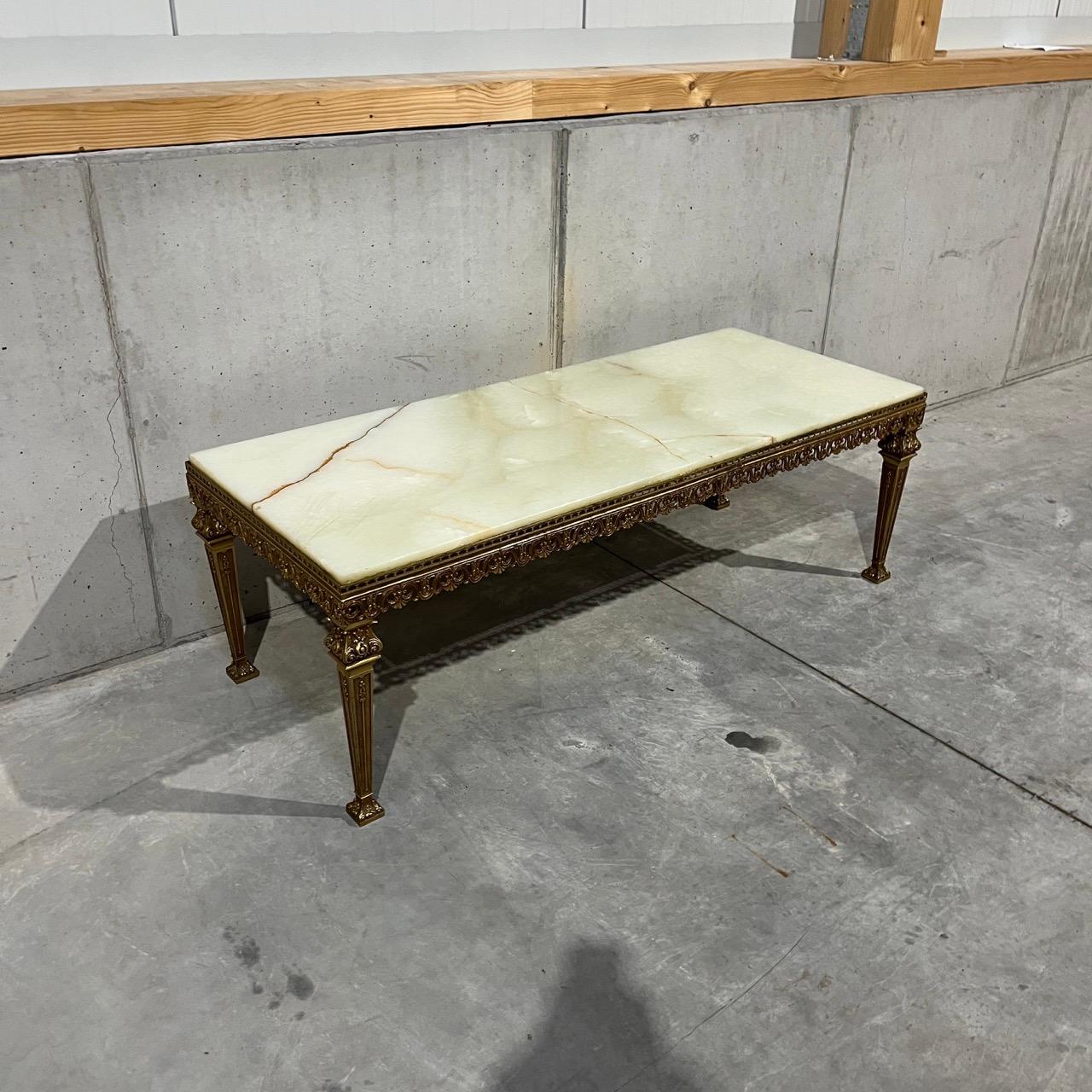 Grandes tables de salon en laiton et marbre  Italie, milieu du siècle en vente 4