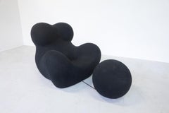 Fauteuil et pouf « Big Mama » de Gaetano Pesce pour B&B Italia