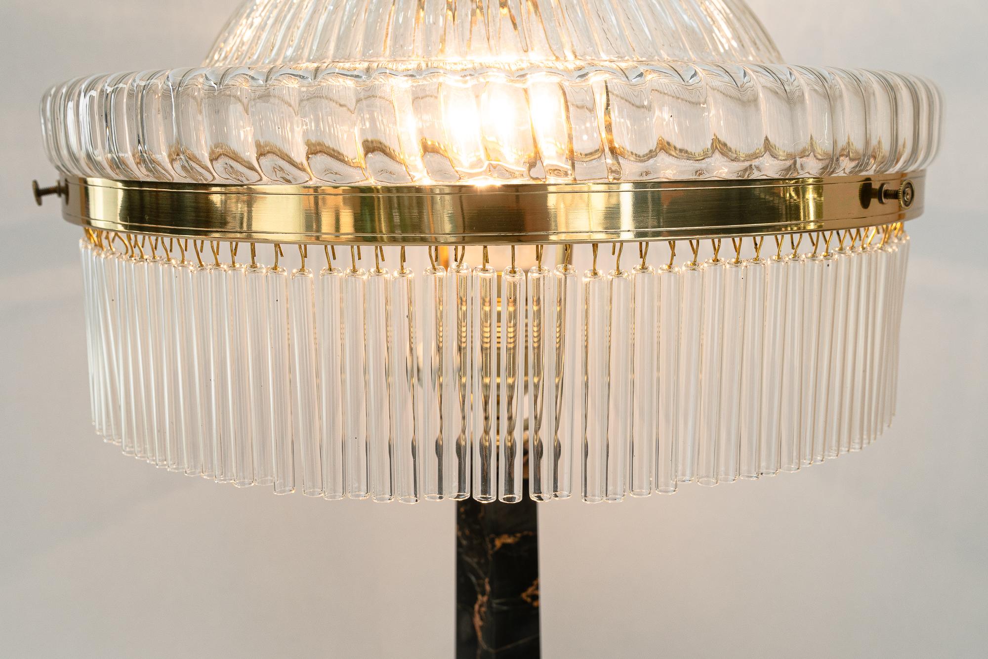 Big Marmor Tischlampe mit Glasschirm Wien um 1920er Jahre im Angebot 6