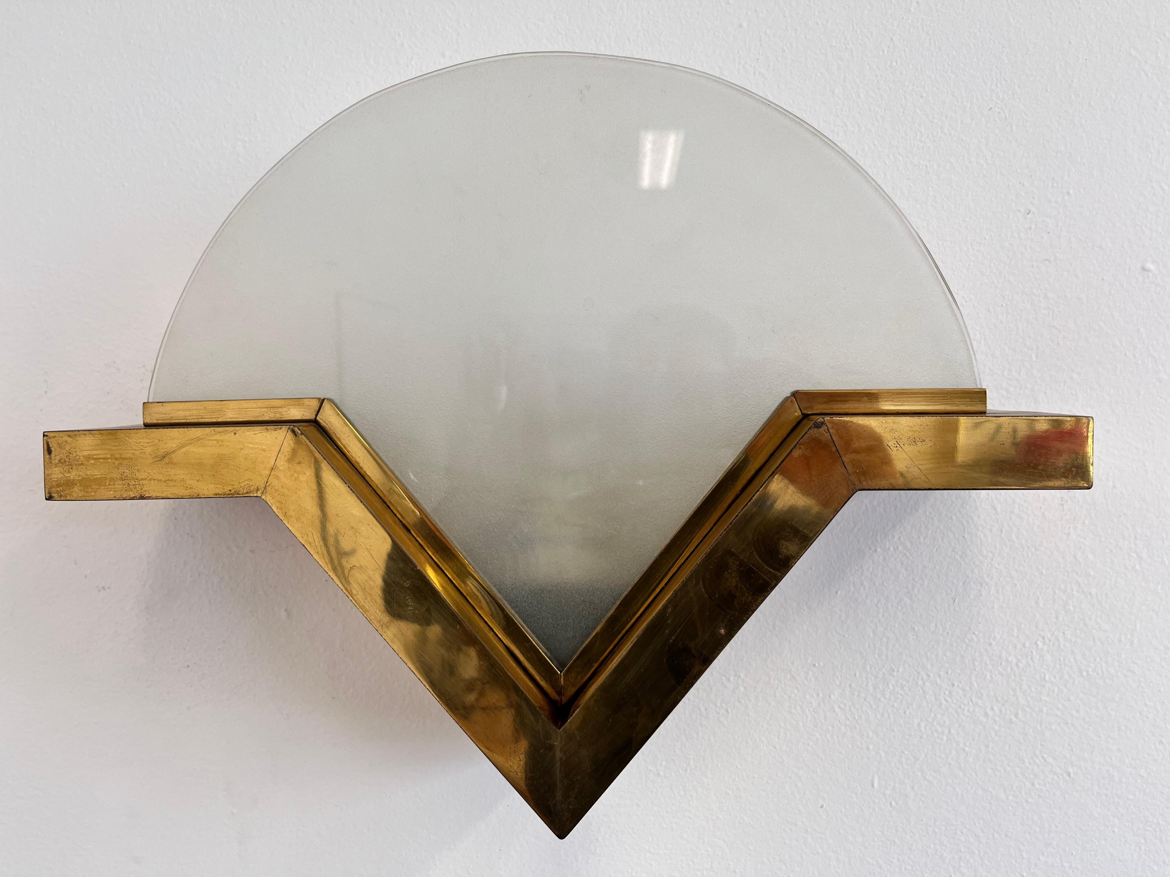 Big Mid century Brass and glass design wall lamp - around 1980s In Good Condition For Sale In Praha, CZ