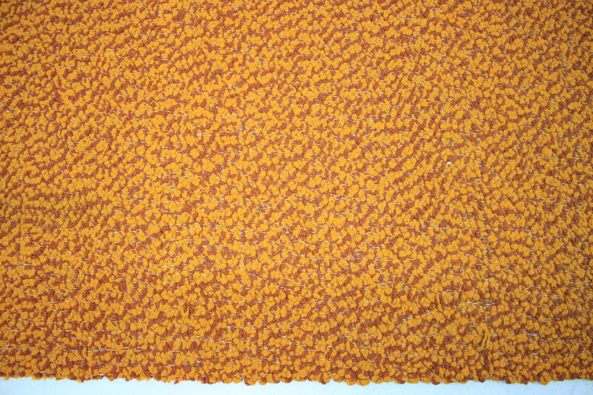 Gran alfombra tejida a mano de Valašské Meziříčí, años 60 en Bueno estado para la venta en Praha, CZ